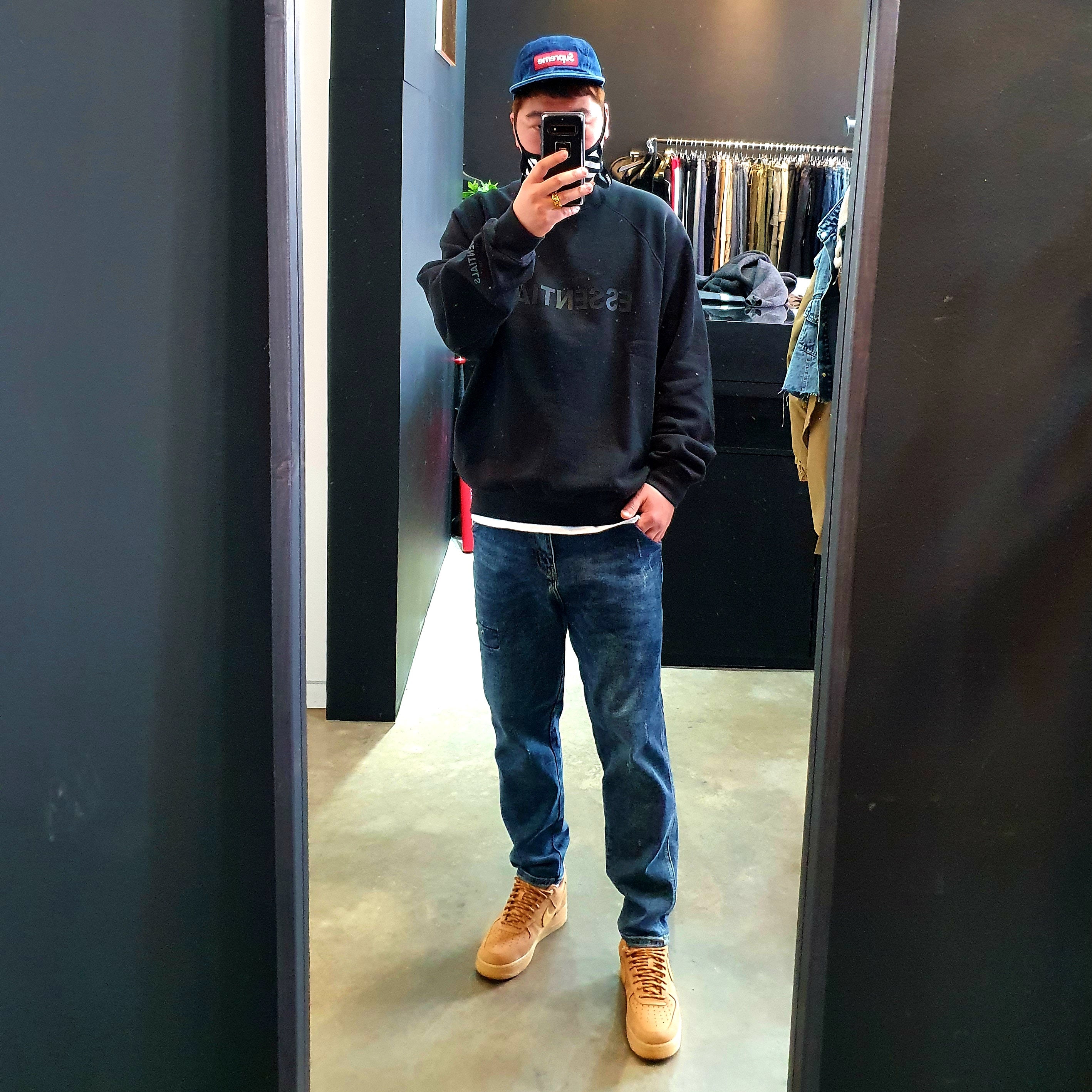 Essentials 3D Silicon Applique Crewneck Dark Slate/Black 2020, Nike Air Force 1 Low Flax 착용 스타일