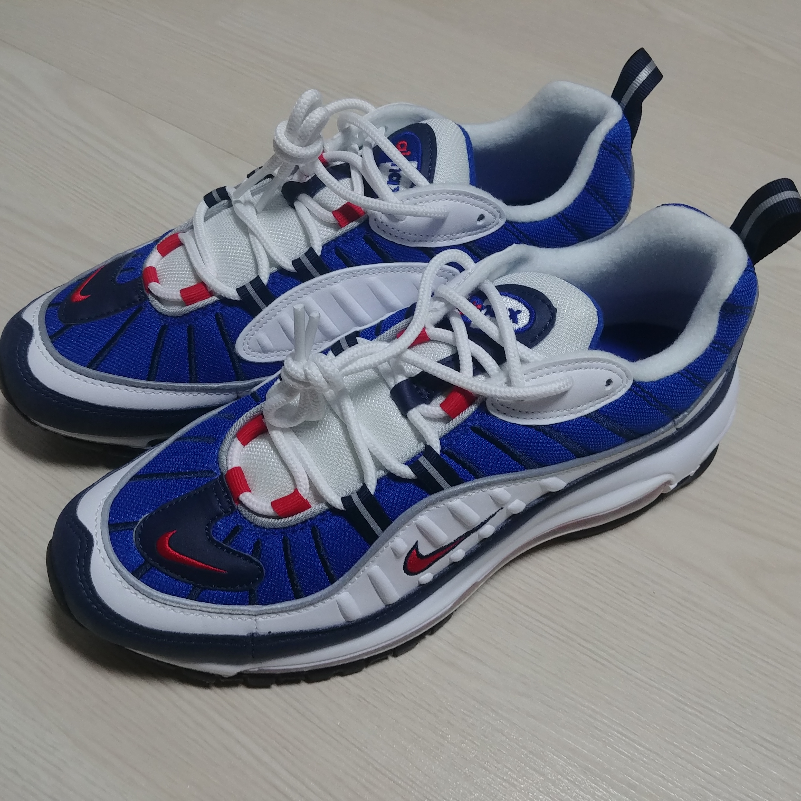 Nike Air Max 98 Gundam 2018 착용 스타일