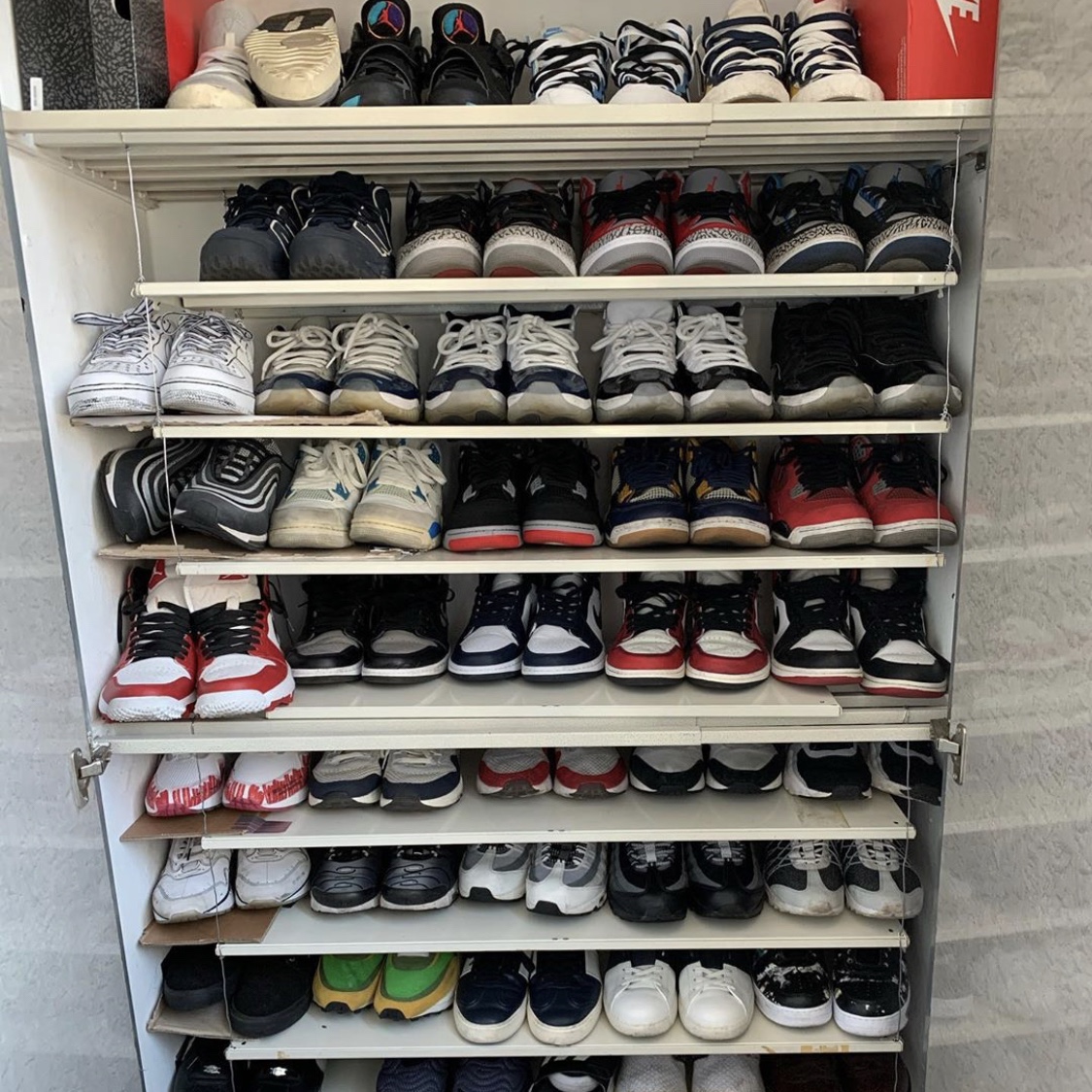 Jordan 1 Retro High OG Defiant SB LA to Chicago, Jordan 1 Low Shattered Backboard 착용 스타일