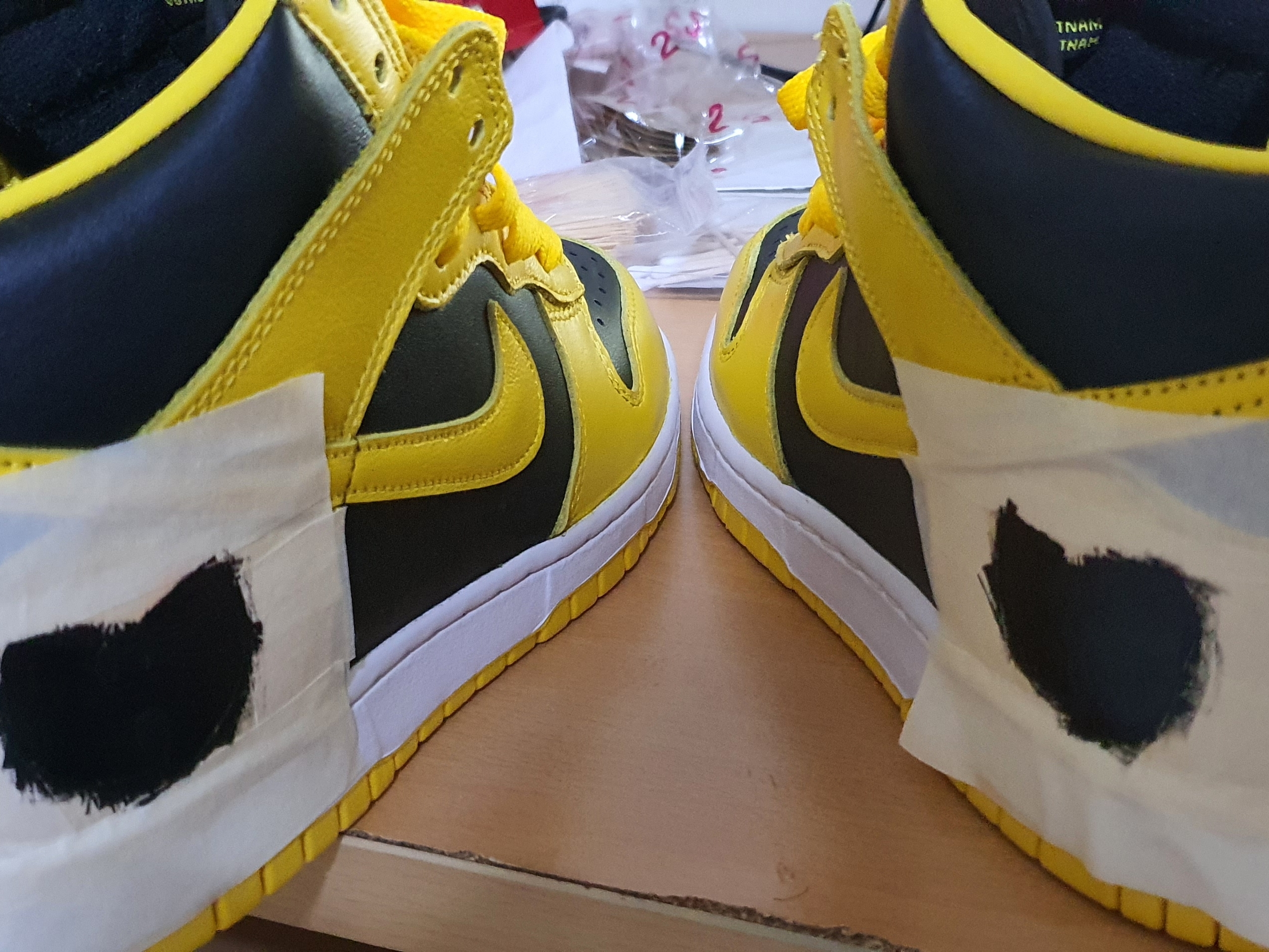 Nike Dunk High SP Varsity Maize 착용 스타일 - 2
