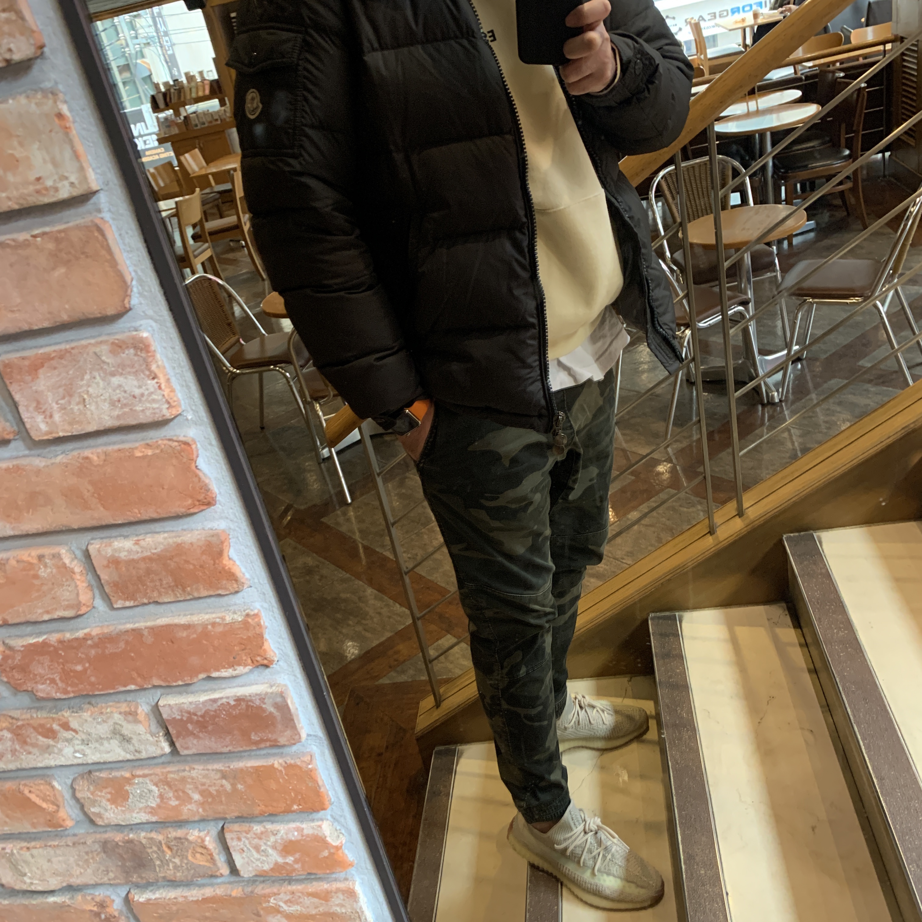 Adidas Yeezy Boost 350 V2 Citrin - Non-Reflective 착용 스타일
