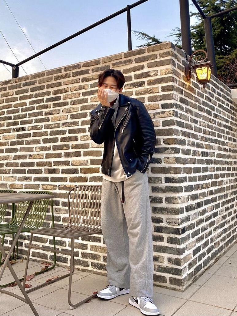 Jordan 1 Low Light Smoke Grey 착용 스타일