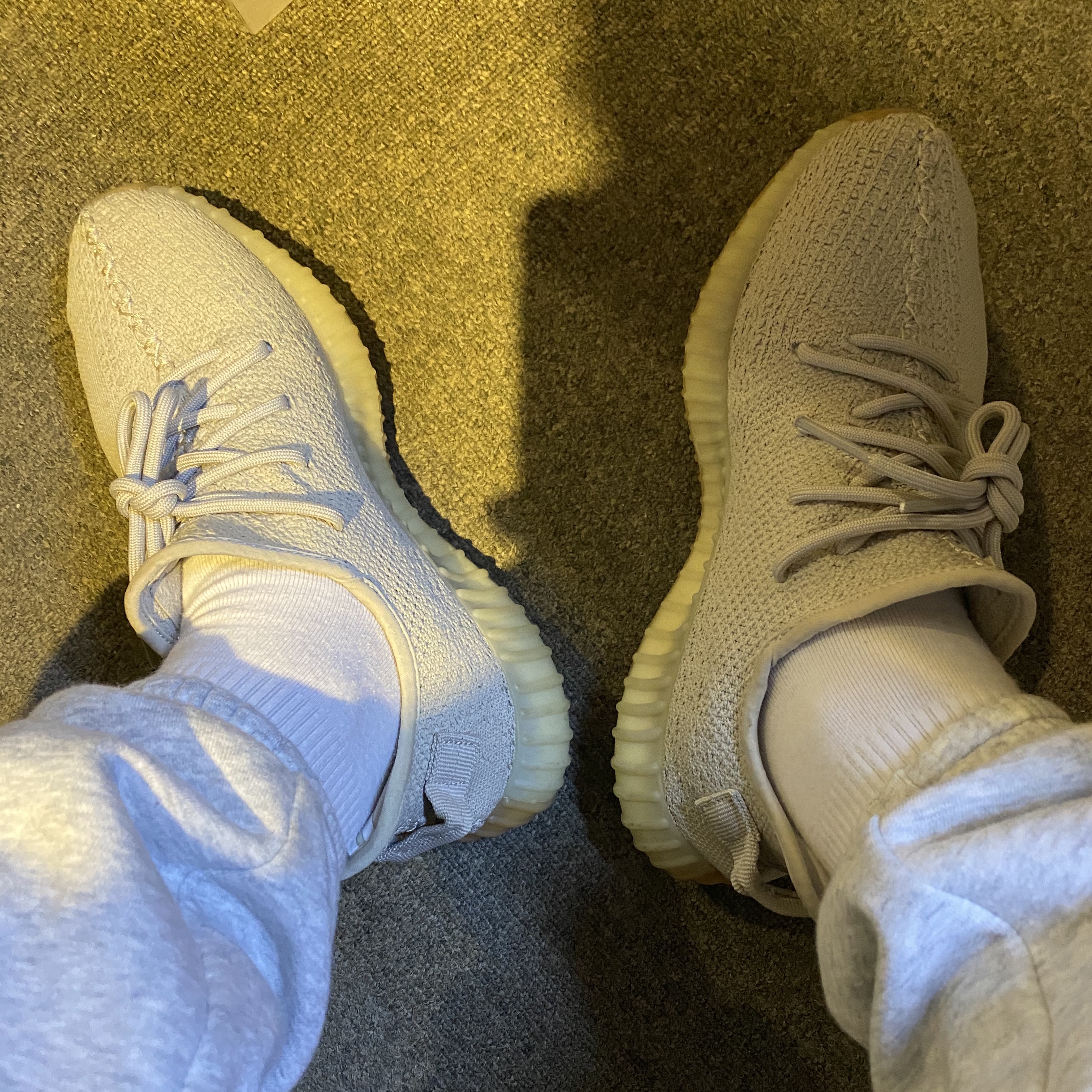 Adidas Yeezy Boost 350 V2 Sesame 2018 착용 스타일