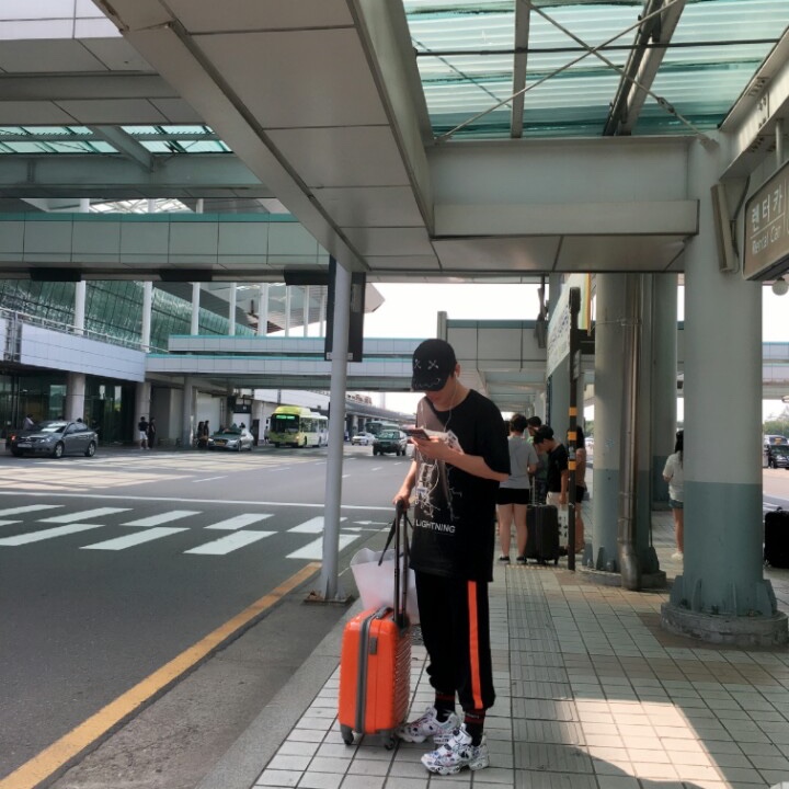 Reebok x Vetements Instapump Fury Doodle 착용 스타일