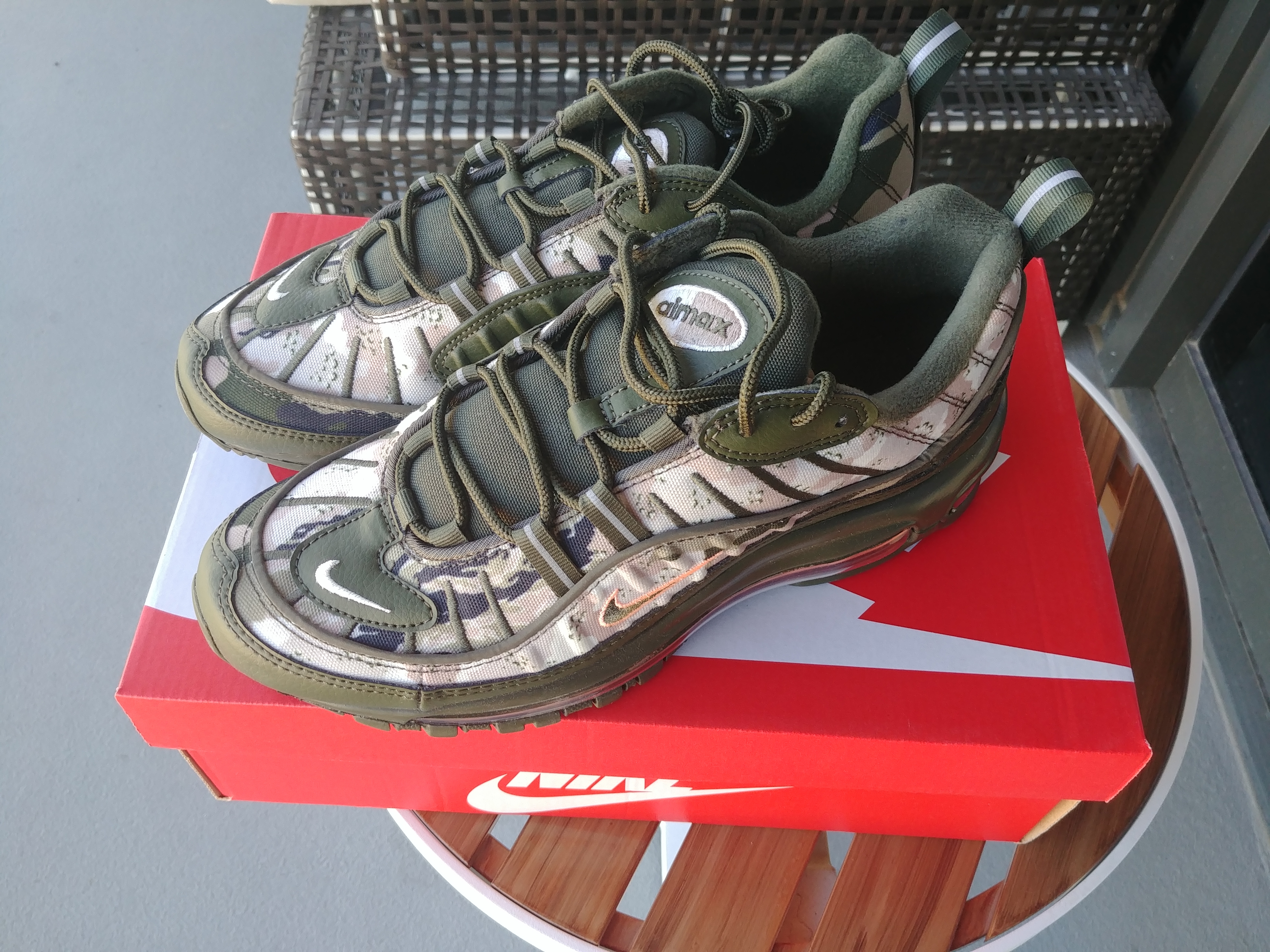 Nike Air Max 98 Camo Classic 착용 스타일
