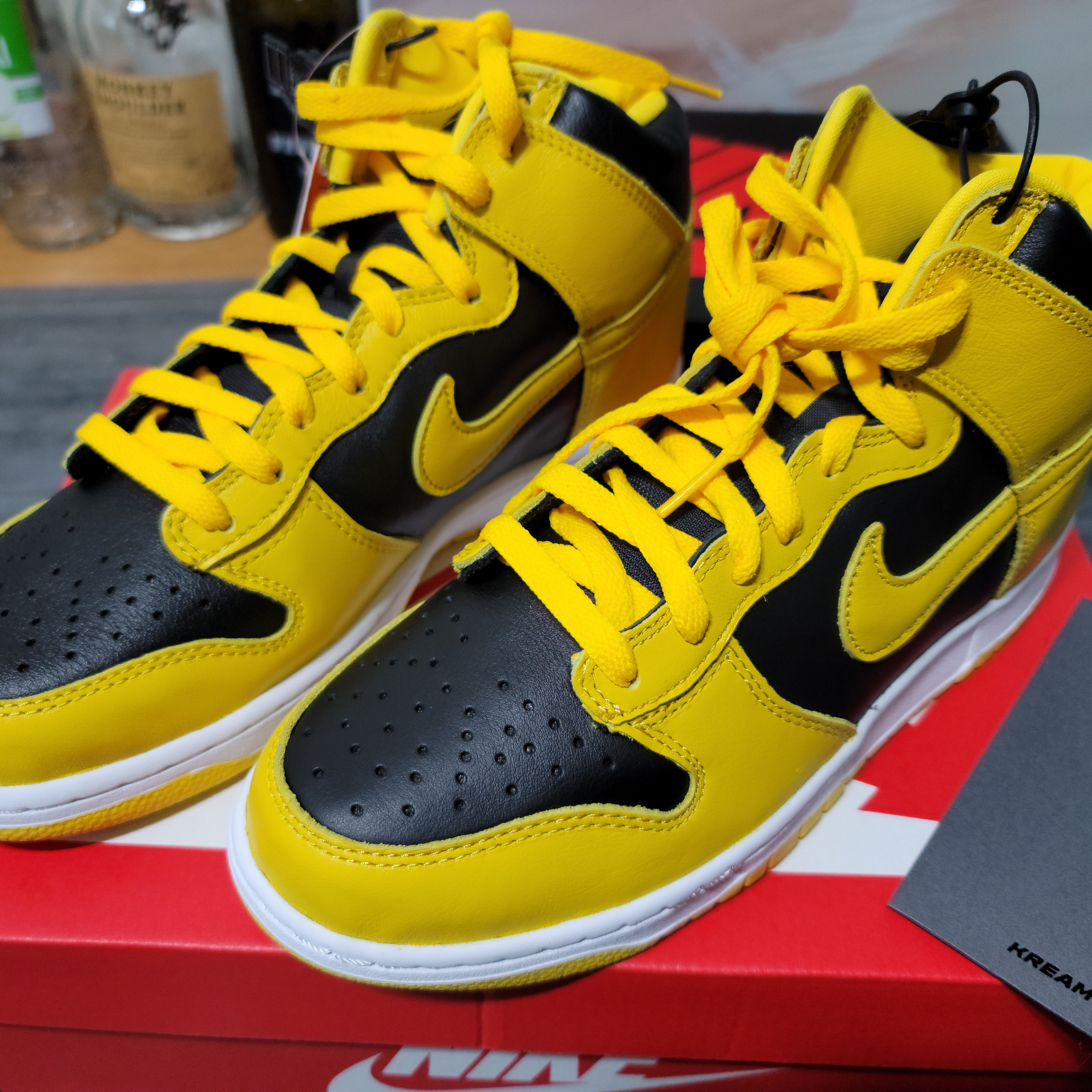 Nike Dunk High SP Varsity Maize 착용 스타일 - 2