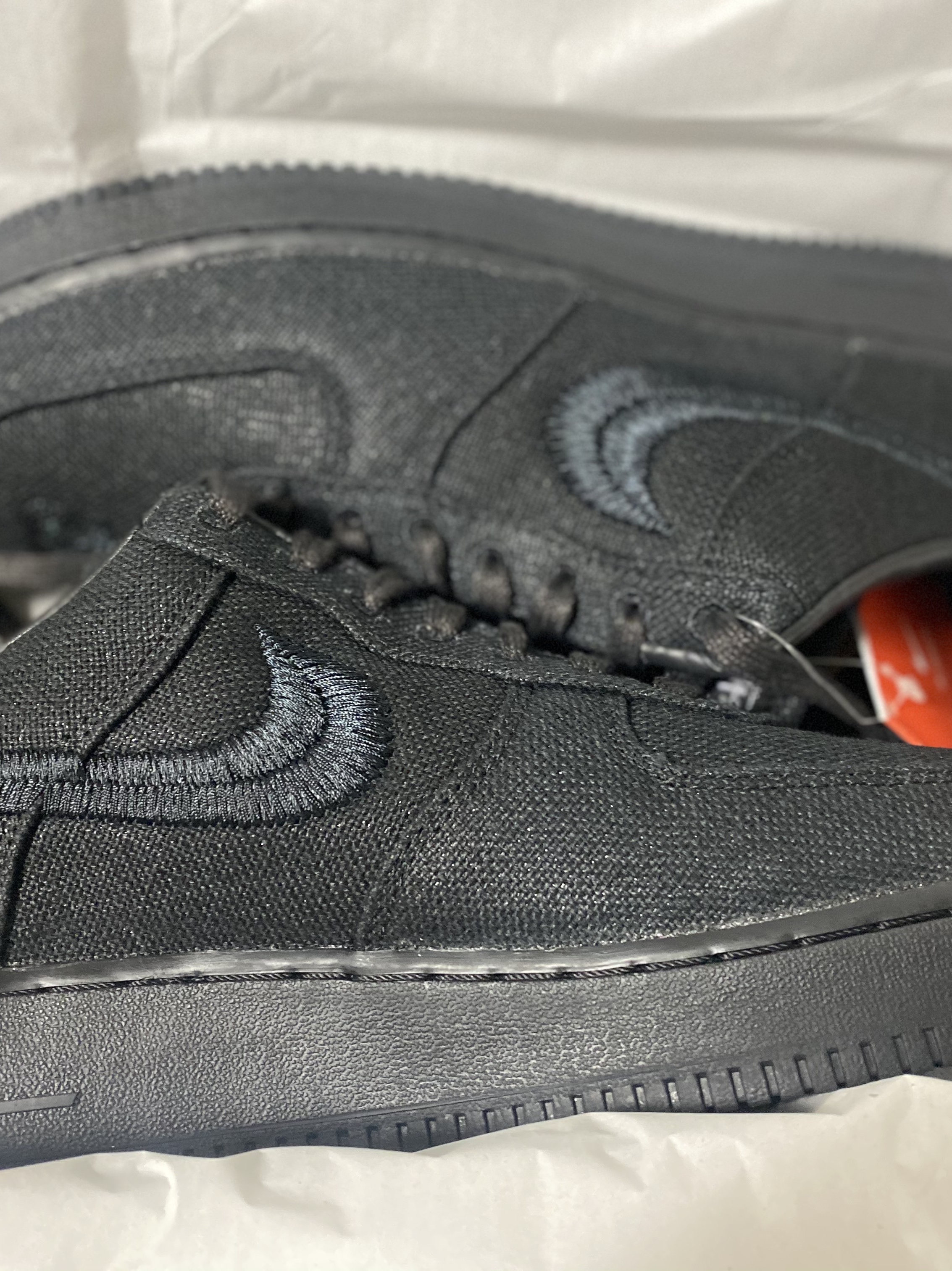 Nike x Stussy Air Force 1 Low Triple Black 착용 스타일 - 2
