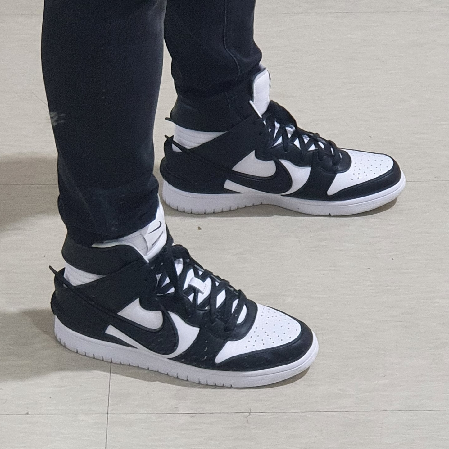 Nike x Ambush Dunk High Black 착용 스타일 - 1