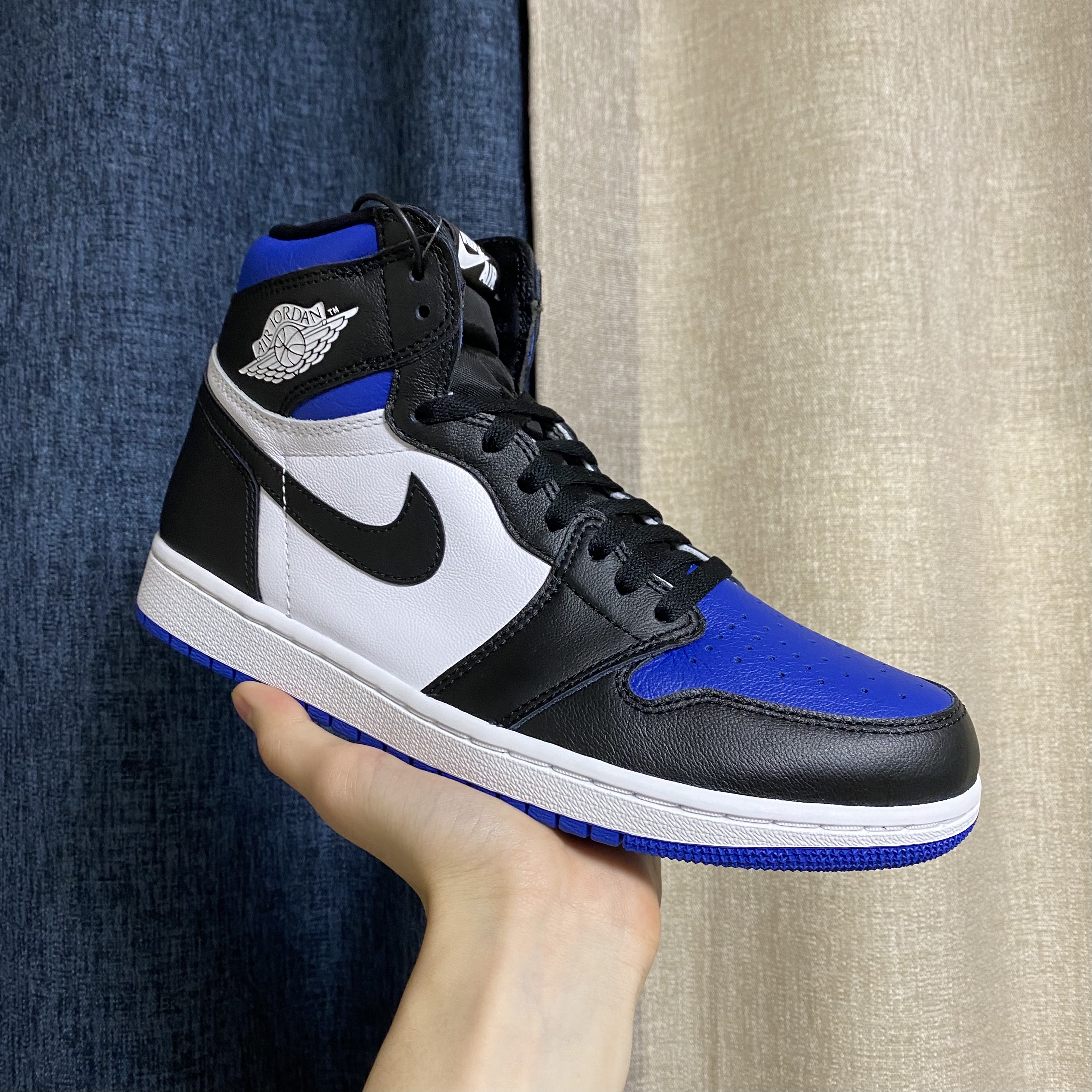 Jordan 1 Retro High OG Royal Toe 착용 스타일