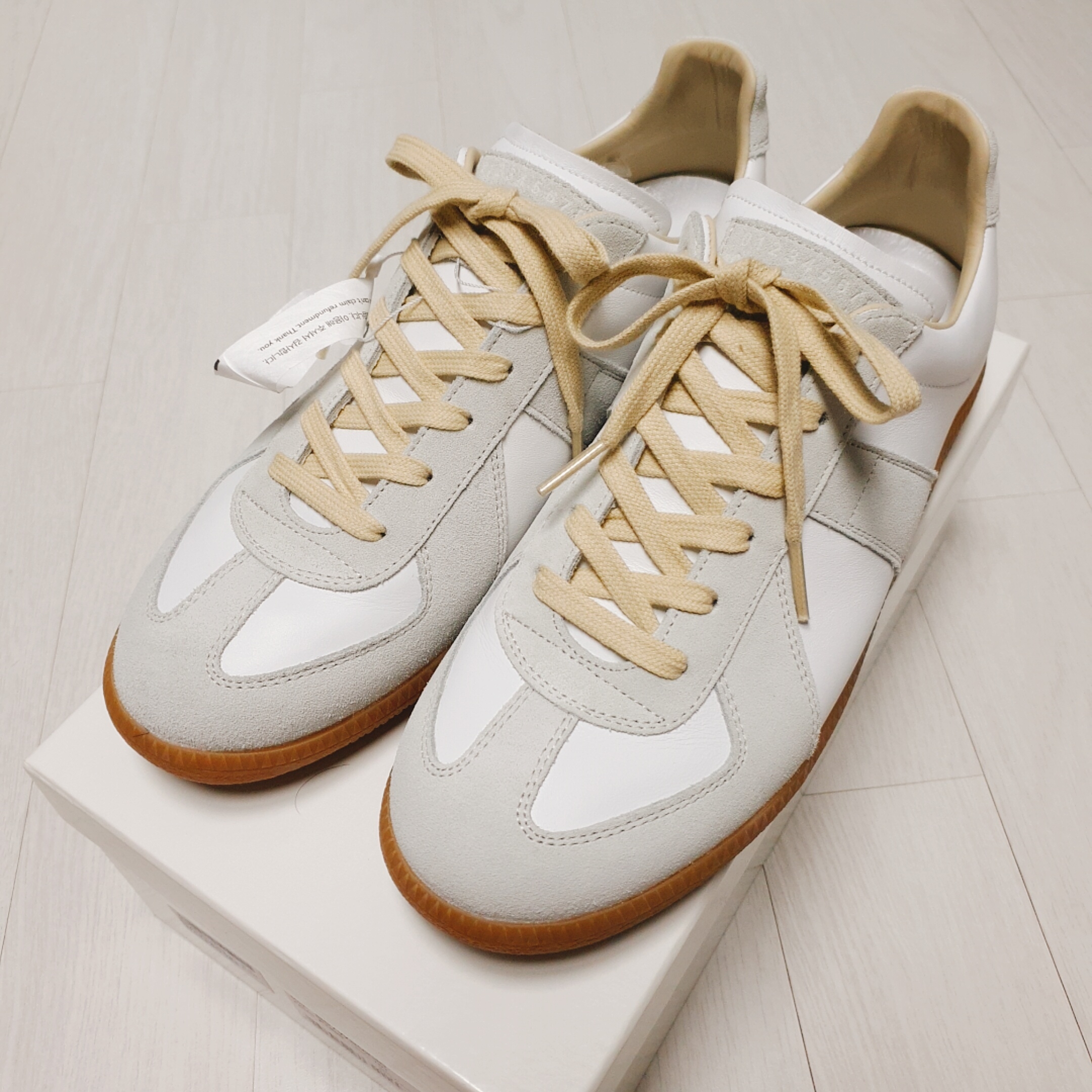 Maison Margiela Calfskin Replica Sneakers 착용 스타일