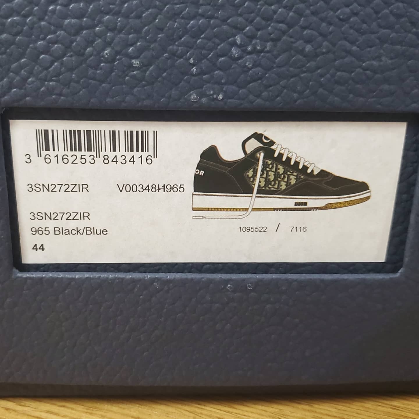 Dior B27 Mid-Top Sneakers Gray 착용 스타일 - 4
