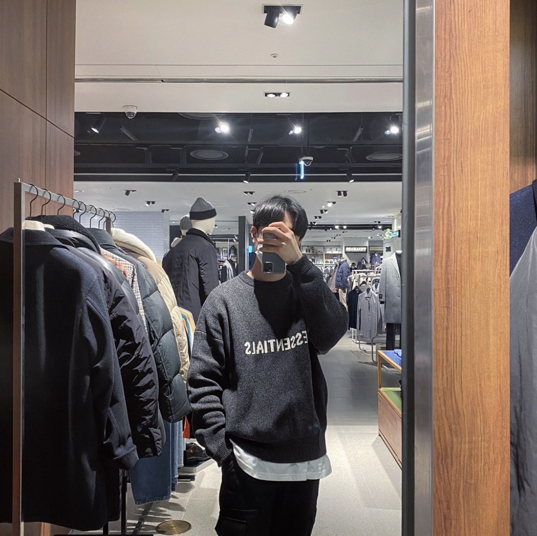 Essentials Knit Sweater Black Melange - 20SS 착용 스타일