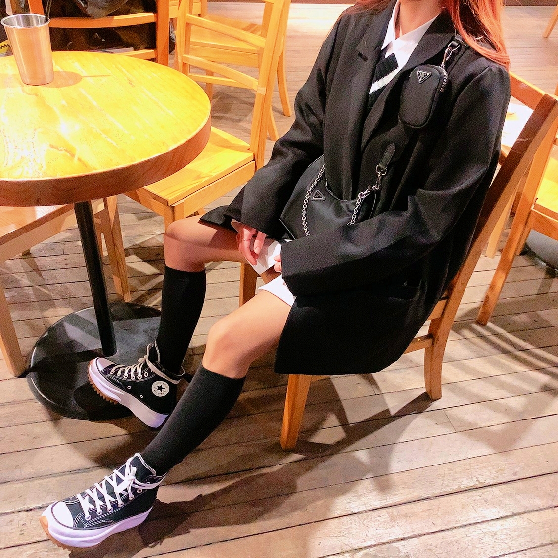 Converse Run Star Hike Hi Black White Gum 착용 스타일 - 2
