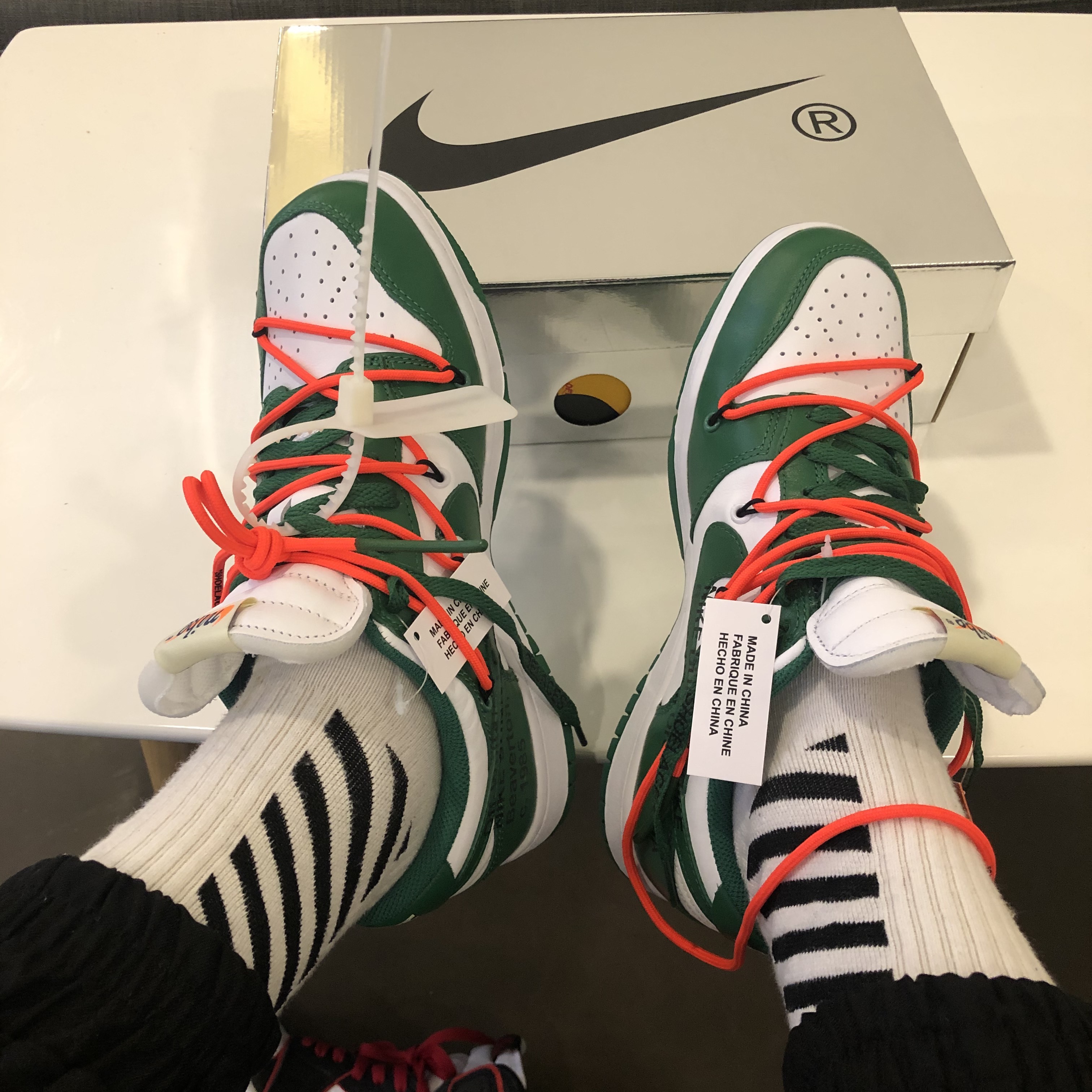 Nike x Off-White Dunk Low Pine Green 착용 스타일