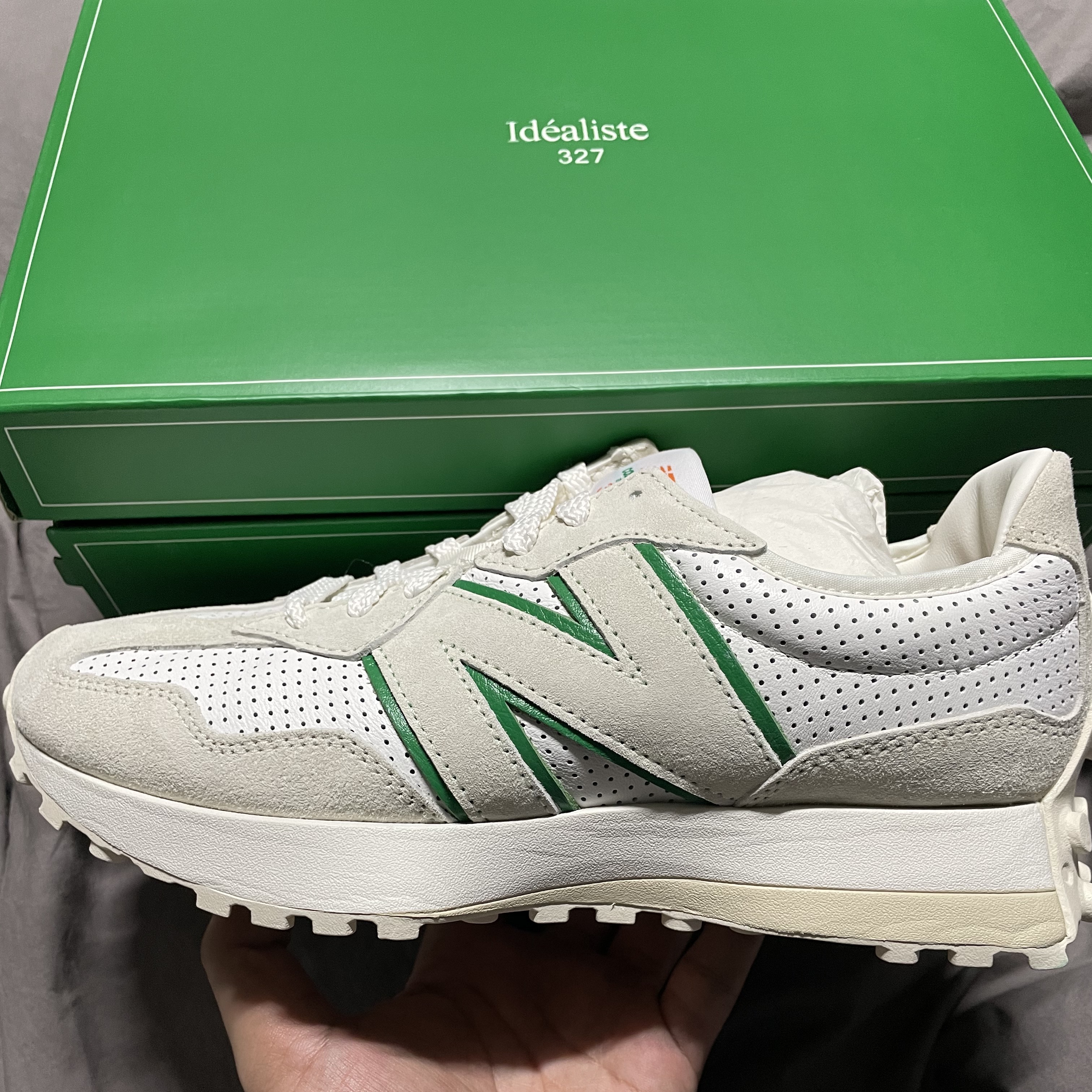 New Balance x Casablanca 327 Idealist Off White Green 착용 스타일