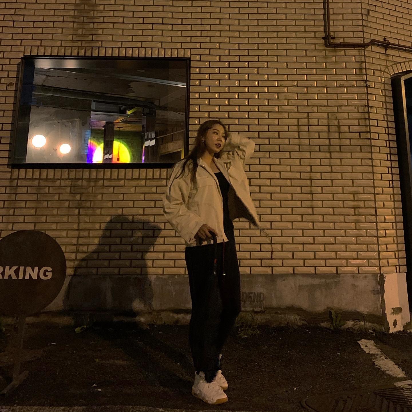 Nike Air More Uptempo Triple White 착용 스타일