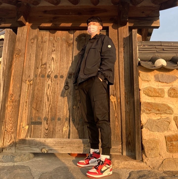 Jordan 1 x Off-White Retro High Chicago The Ten 착용 스타일