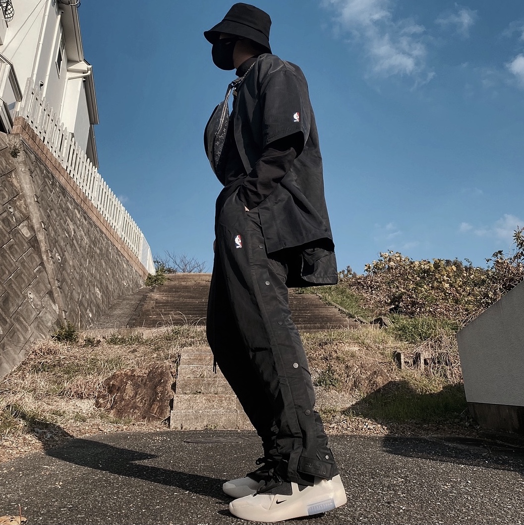 Nike x Fear of God Warm Up Pants Off Noir, Nike x Fear of God Air Fear of God 1 String The Question 착용 스타일