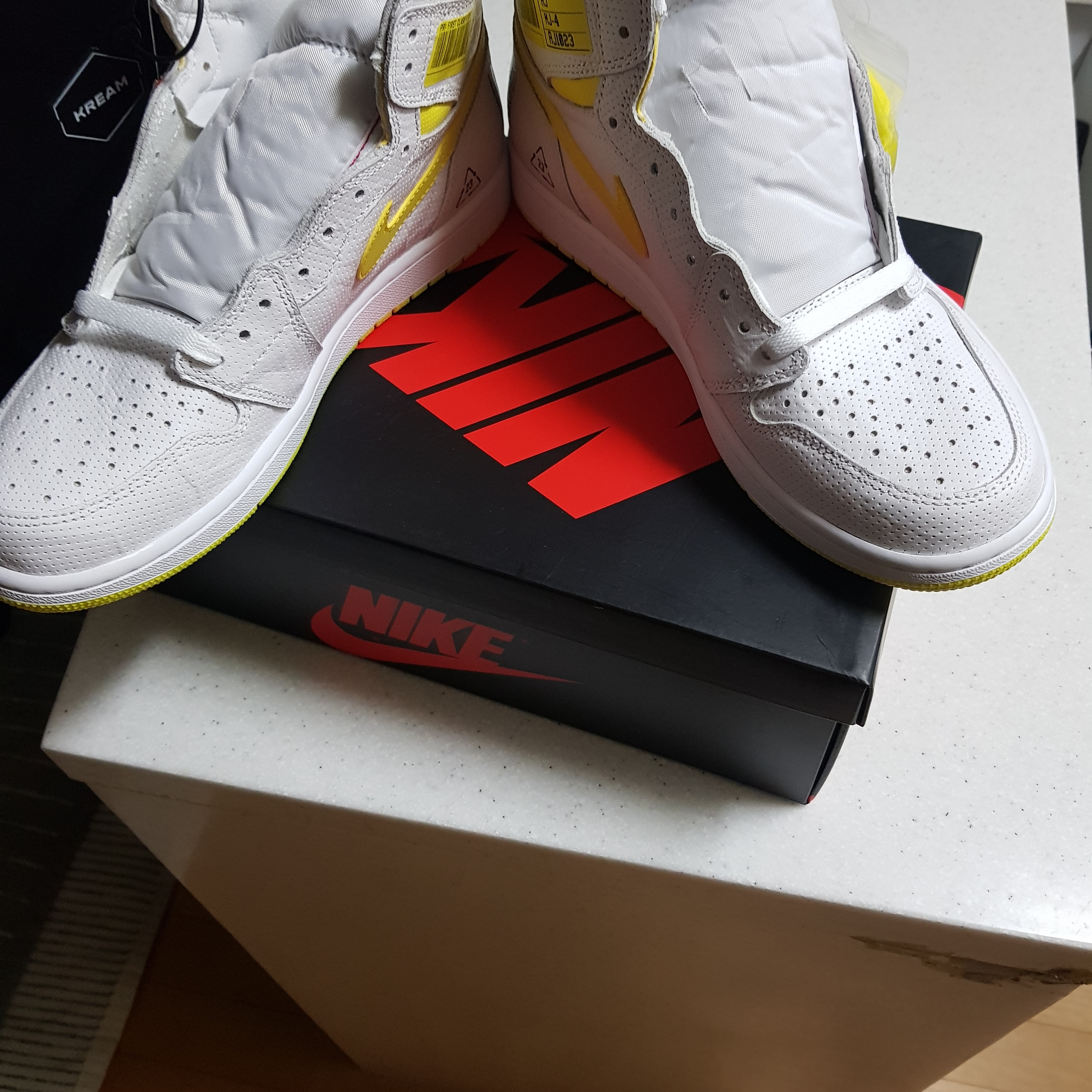 Jordan 1 Retro High OG First Class Flight 착용 스타일 - 1