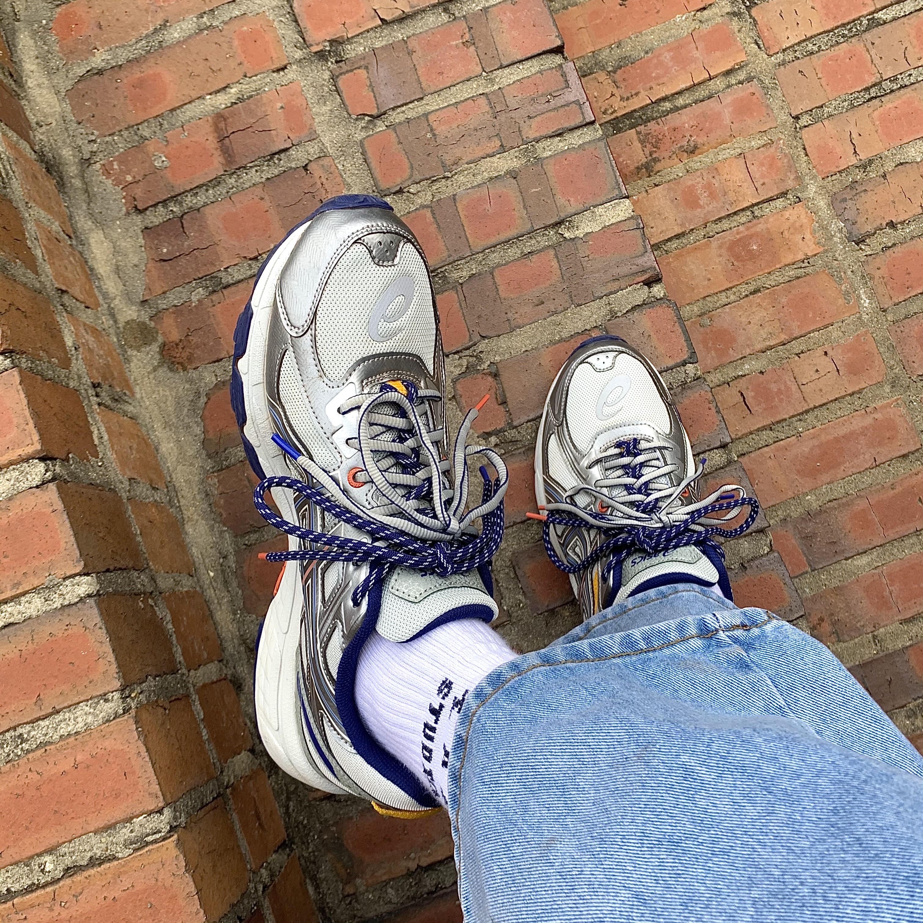 Asics x IAB Studio Gel-Venture 6 착용 스타일