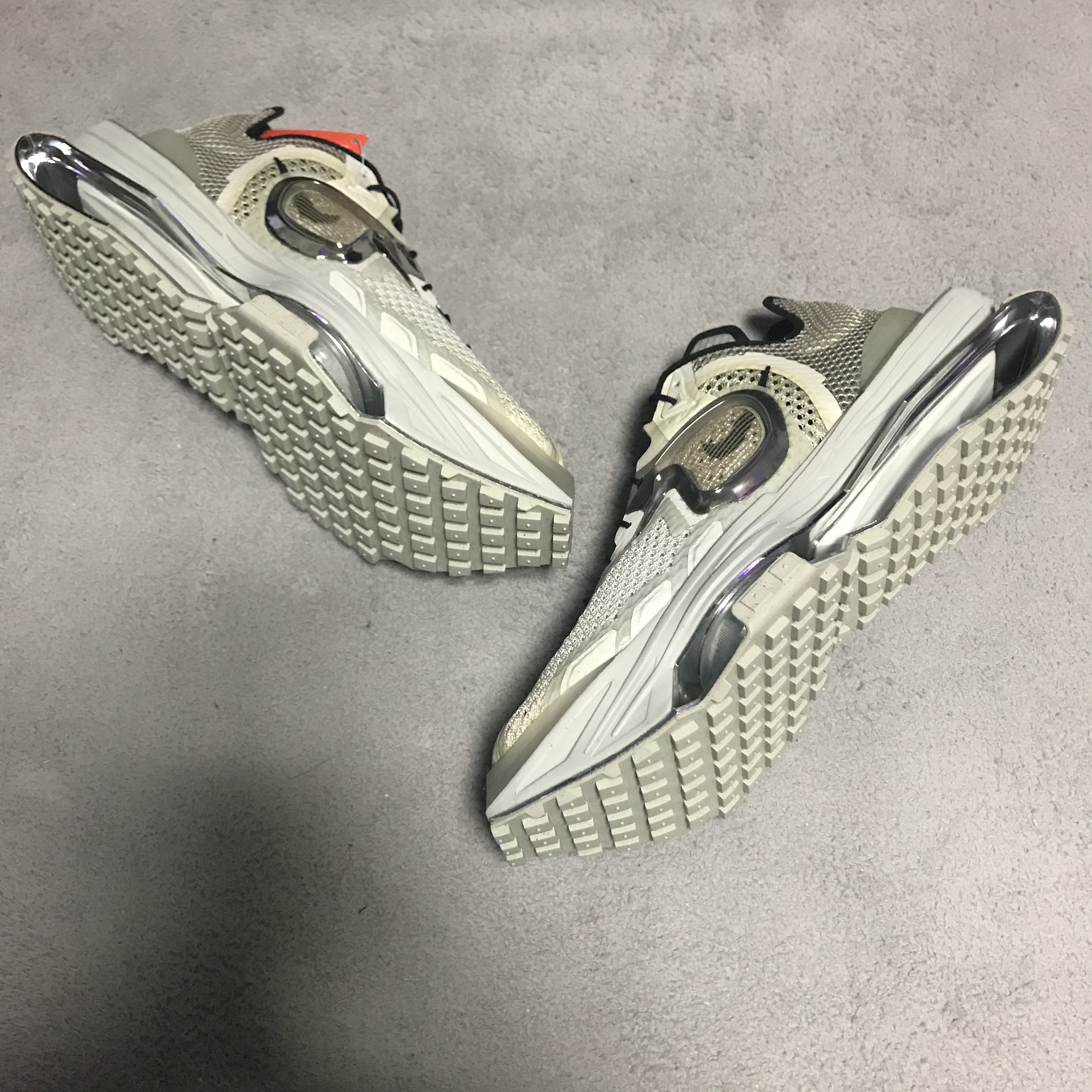 Nike x Matthew M Williams Zoom 004 Stone 착용 스타일 - 1