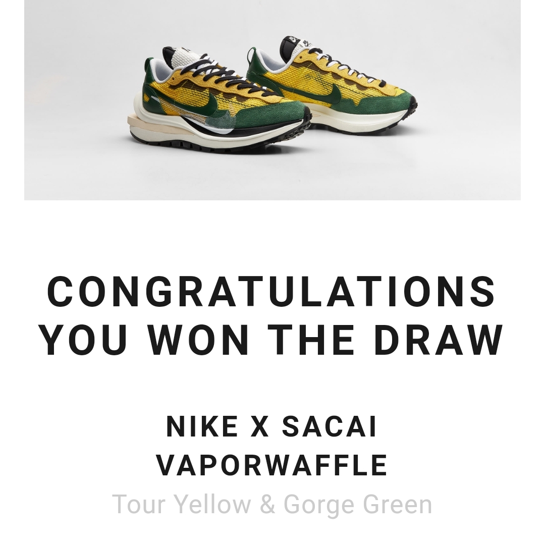 Nike x Sacai VaporWaffle Tour Yellow & Gorge Green Sail 착용 스타일