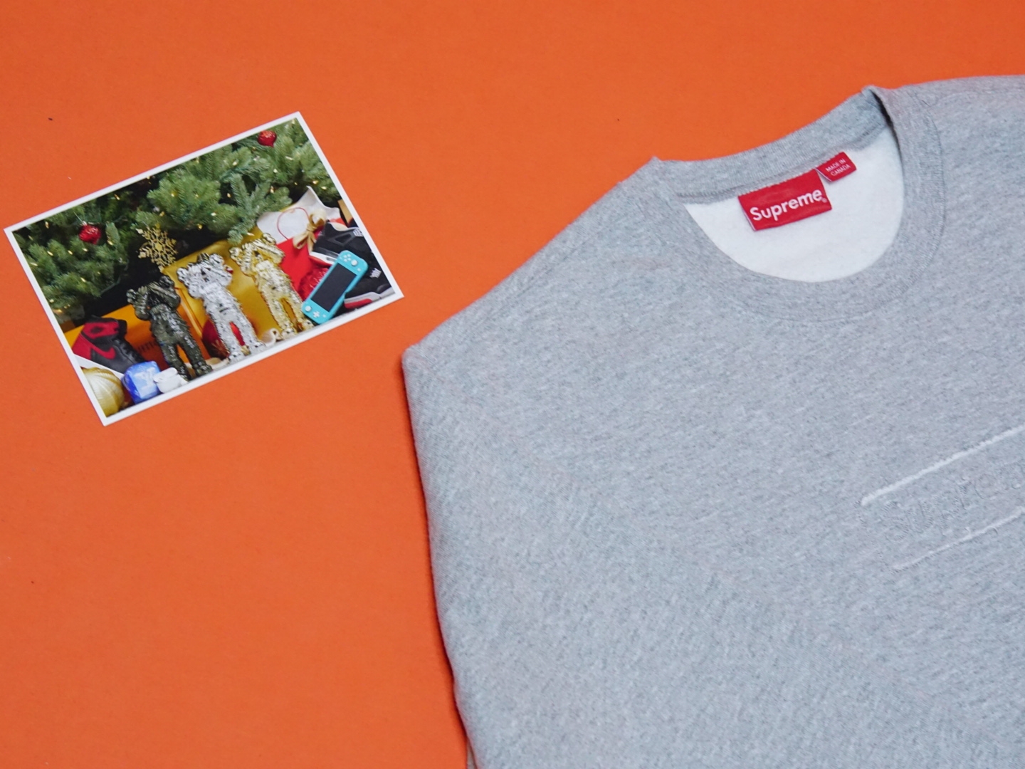 Supreme Cutout Logo Crewneck Heather Grey - 20SS 착용 스타일 - 1