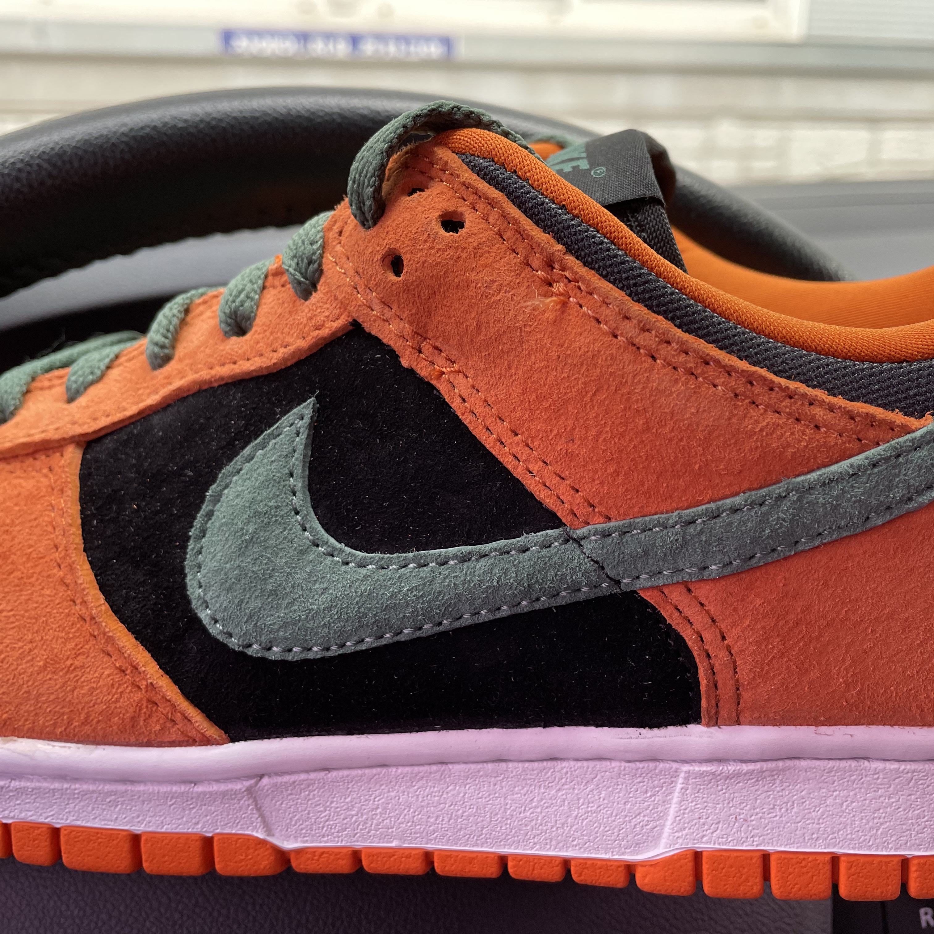 Nike Dunk Low SP Ceramic 착용 스타일 - 4