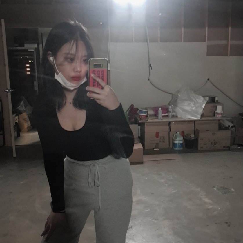 KREAM 프로필 이미지