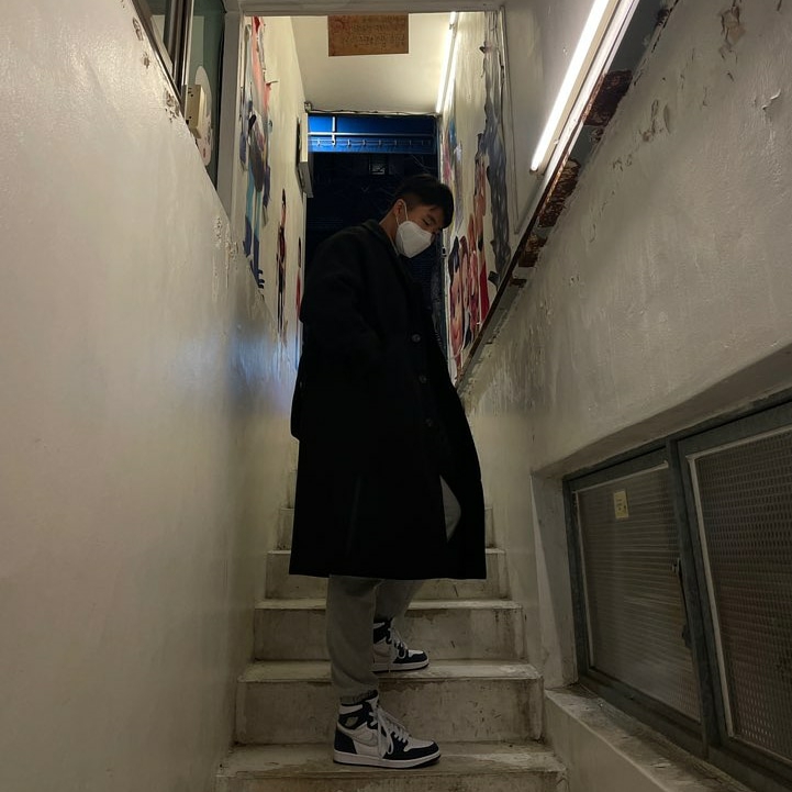 Jordan 1 Retro High OG CO.JP Midnight Navy 착용 스타일