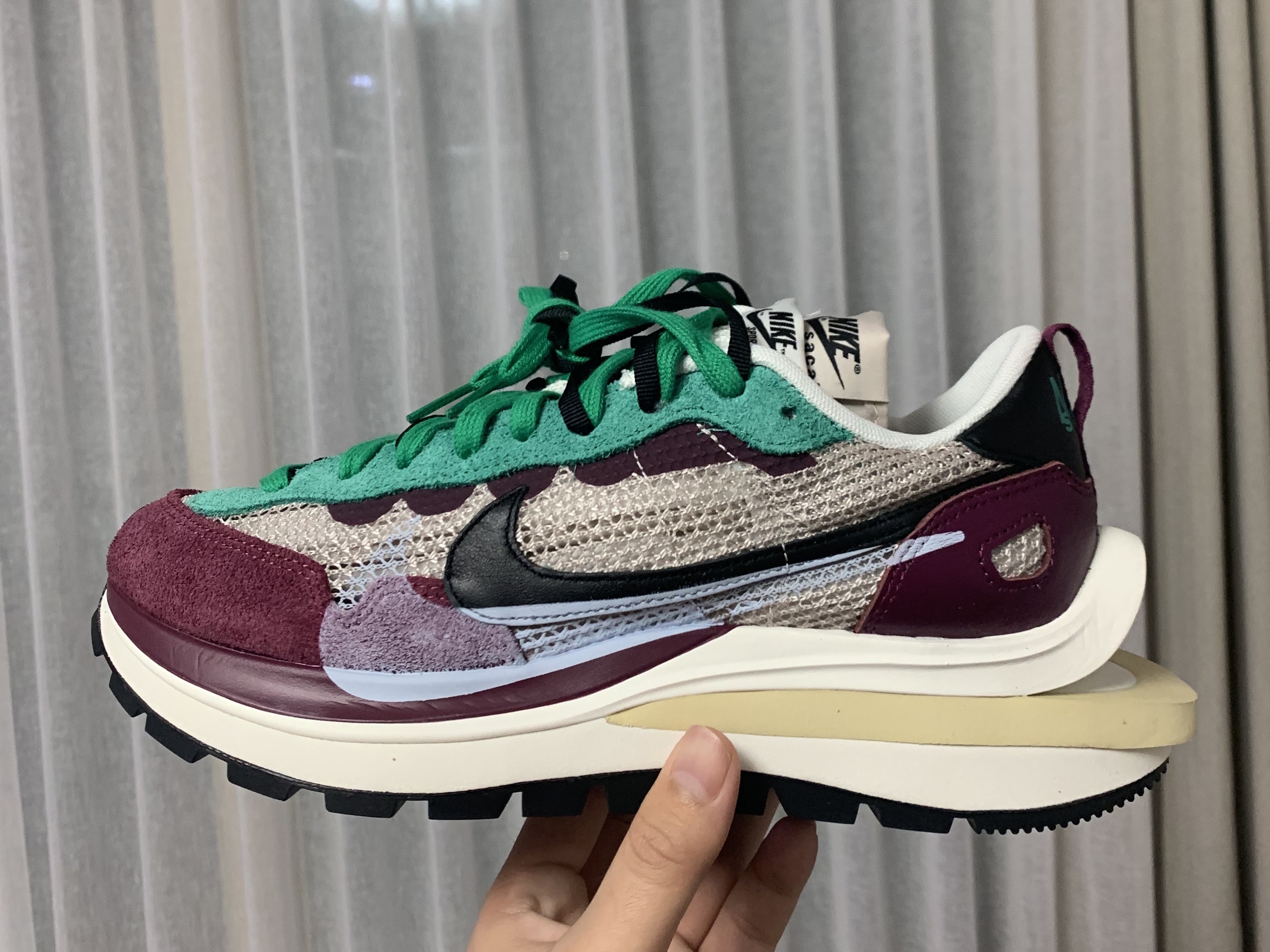 Nike x Sacai VaporWaffle String & Black Villain Red, Nike x Sacai LDWaffle Black Nylon 착용 스타일 - 2