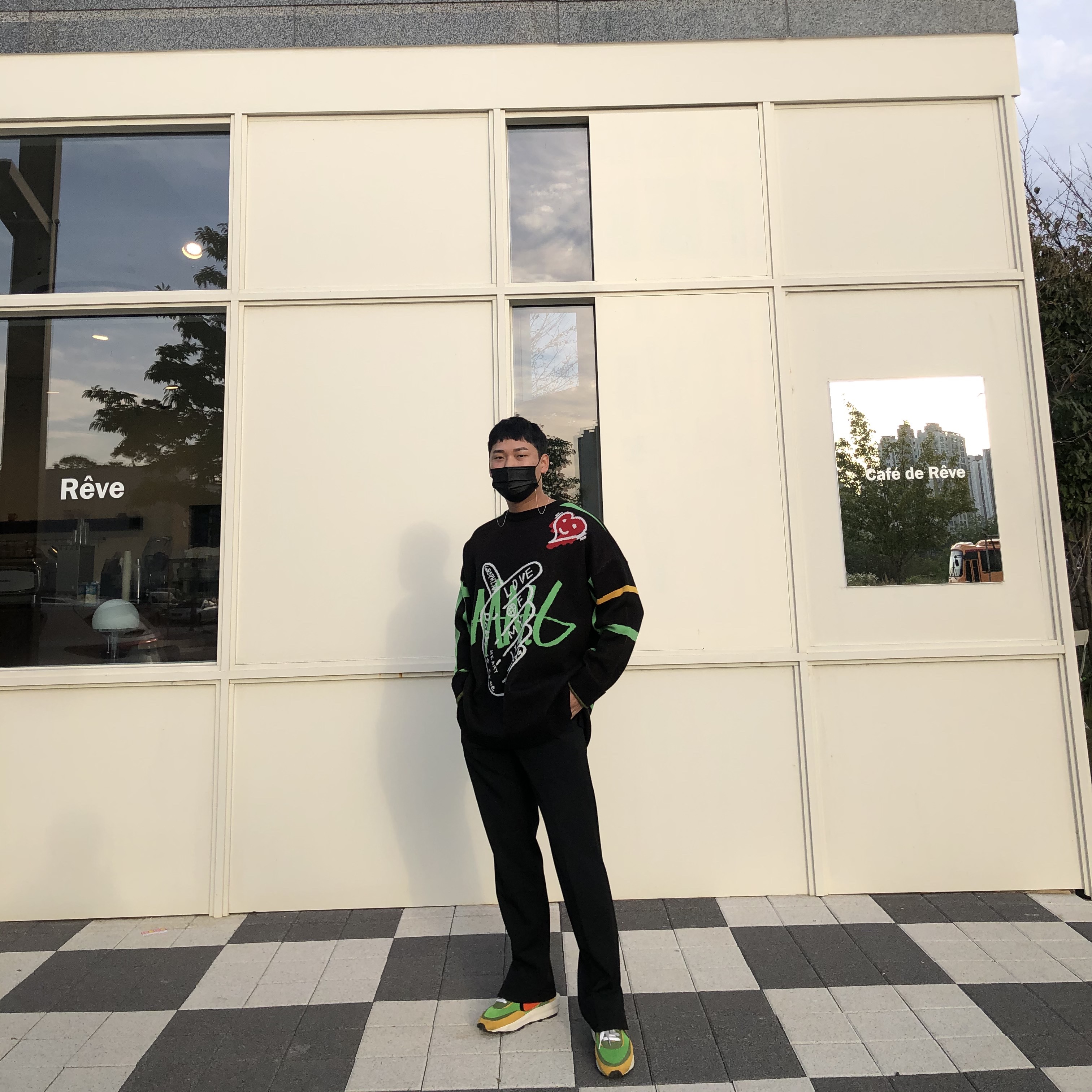 Nike x Sacai LDWaffle Green Multi 착용 스타일