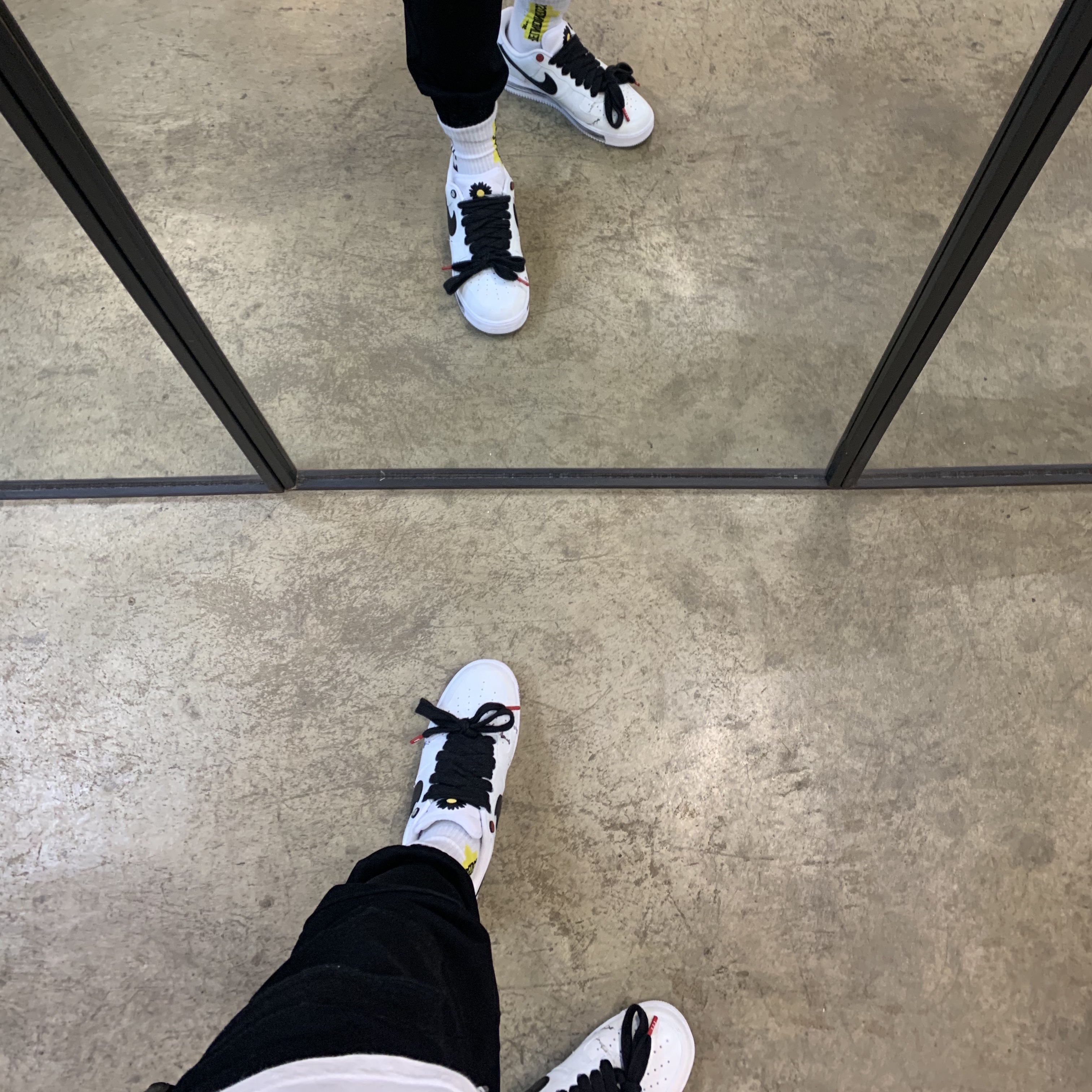 Nike x Peaceminusone Air Force 1 Low Para-Noise 2.0 착용 스타일