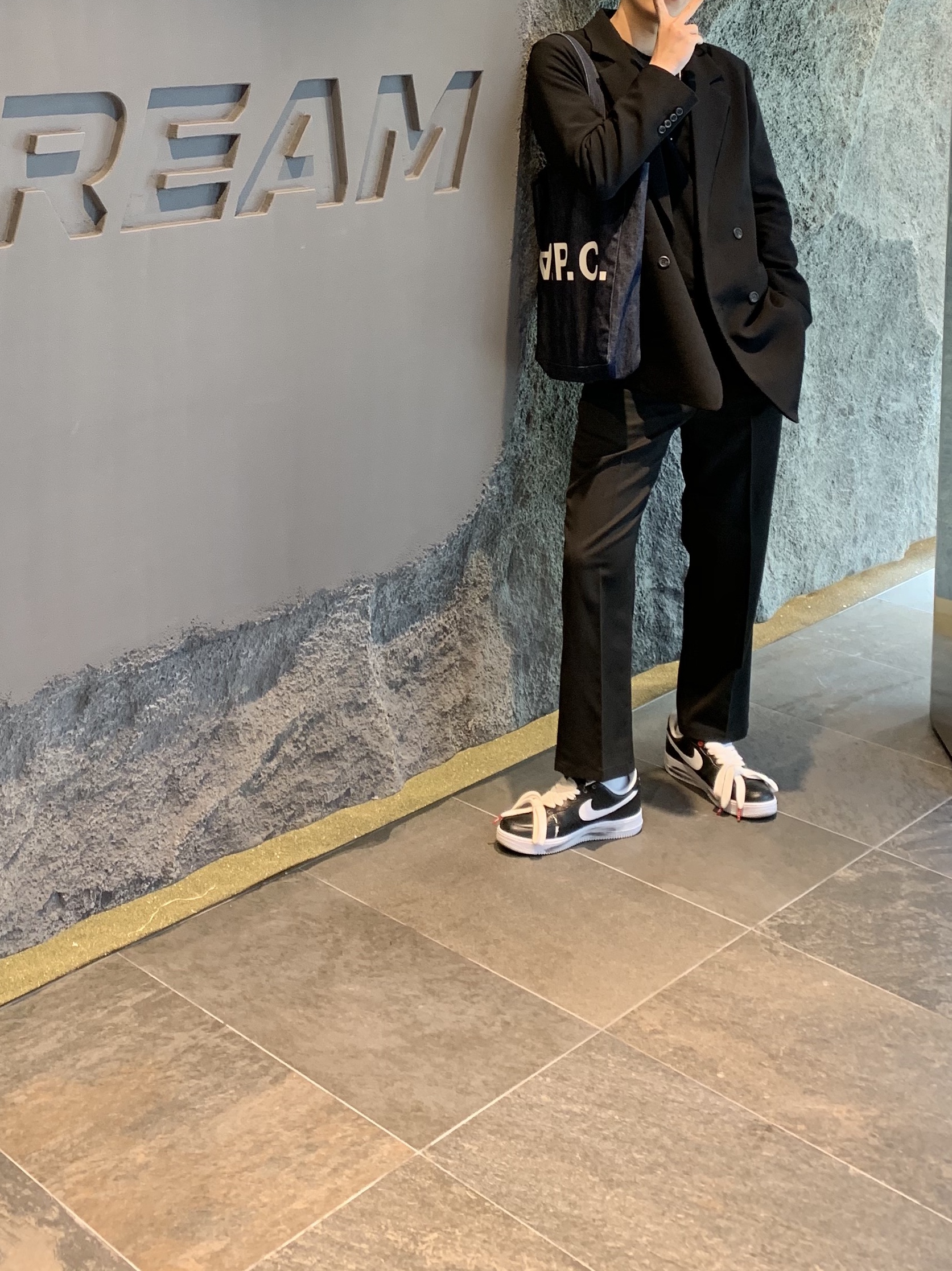 Nike x Peaceminusone Air Force 1 Low Para-Noise 착용 스타일