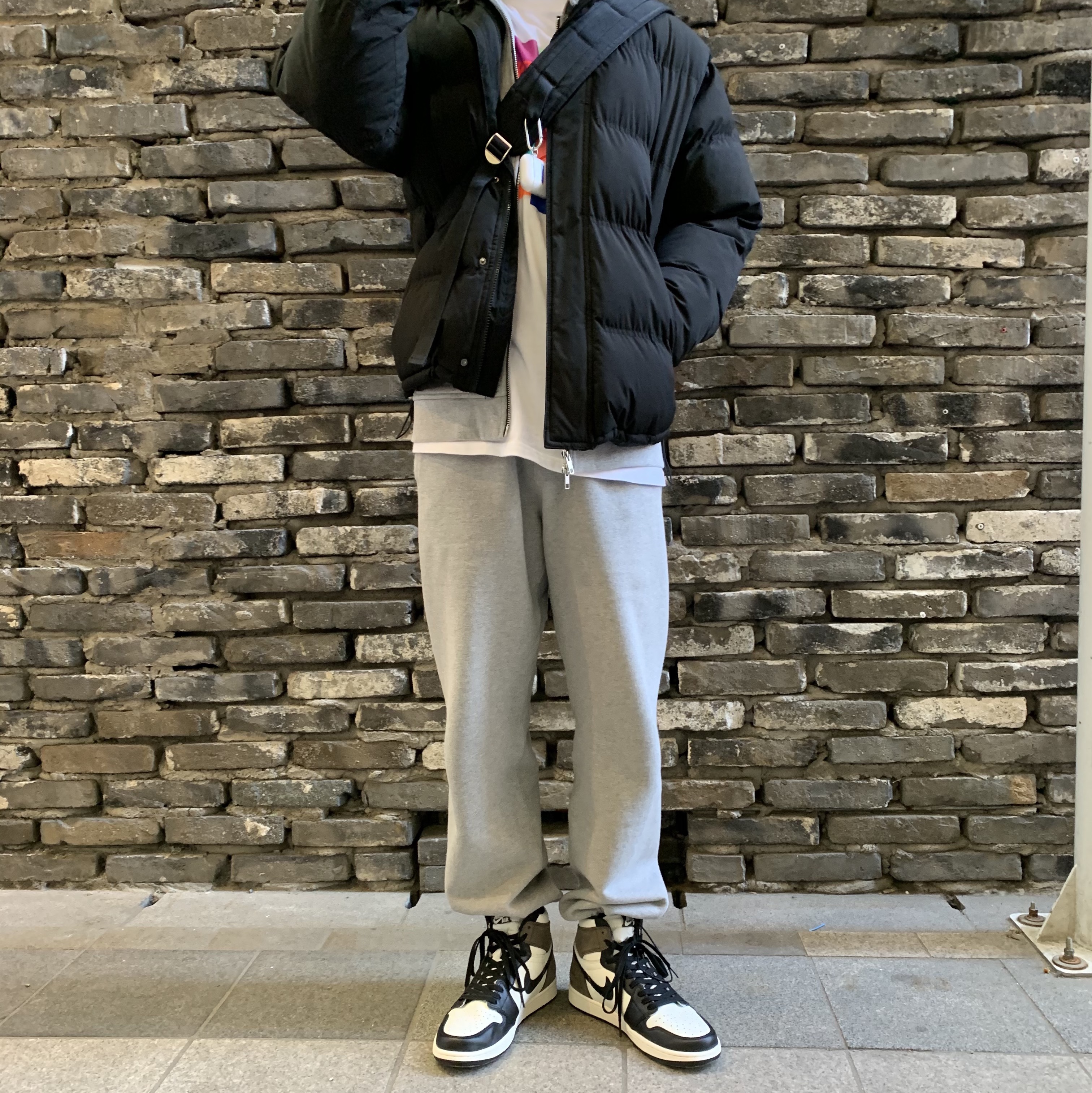 Jordan 1 Retro High OG Black Mocha 착용 스타일