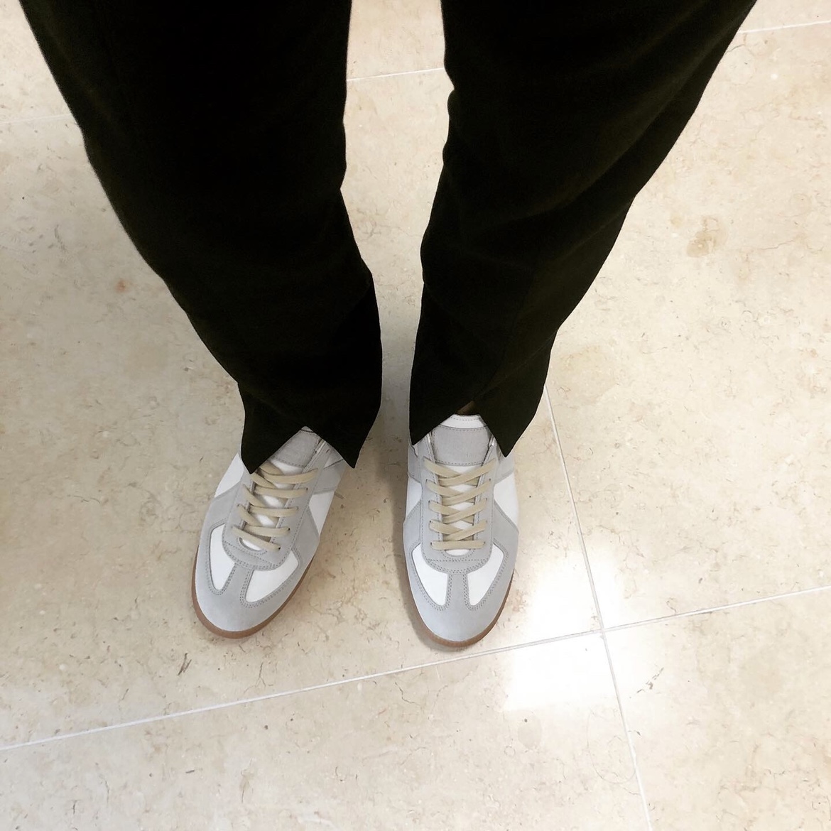 Maison Margiela Calfskin Replica Sneakers 착용 스타일 - 2