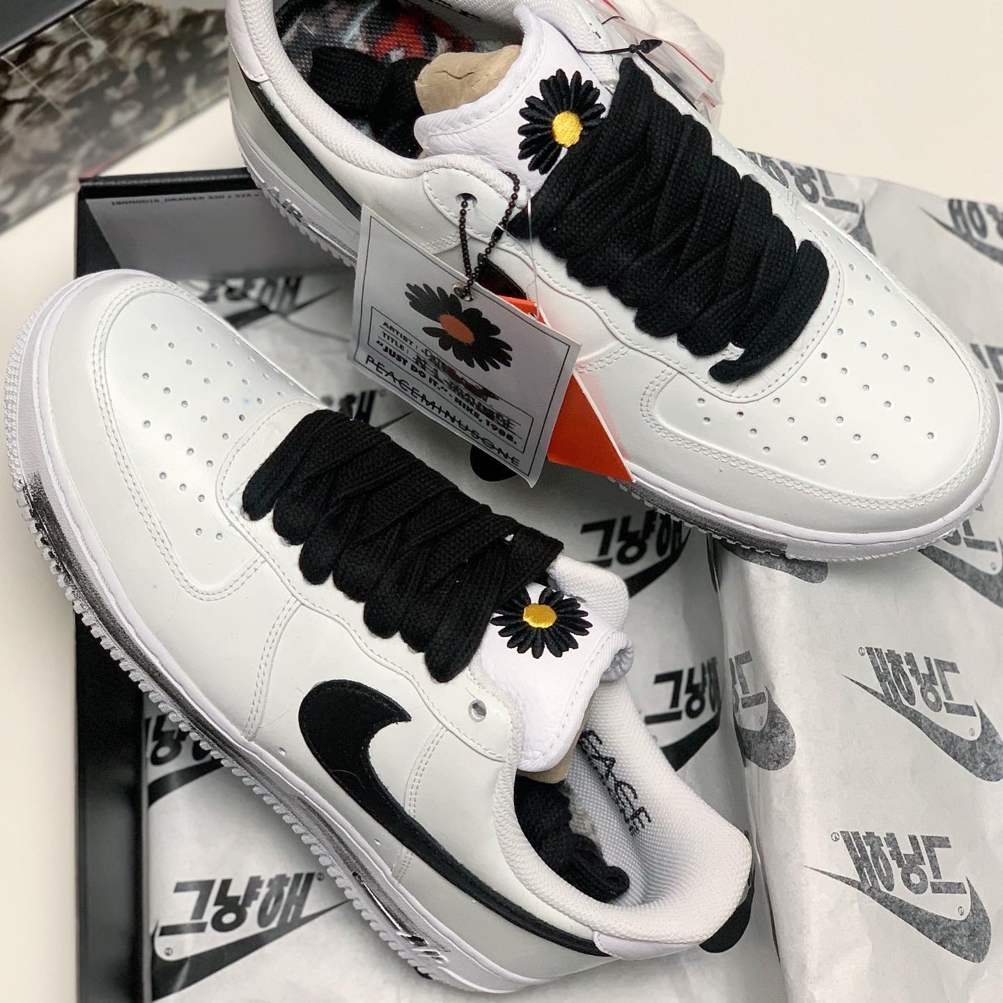 Nike x Peaceminusone Air Force 1 Low Para-Noise 2.0 착용 스타일