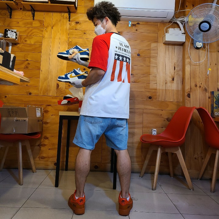 Nike x Kasina Dunk Low 80's Bus 착용 스타일