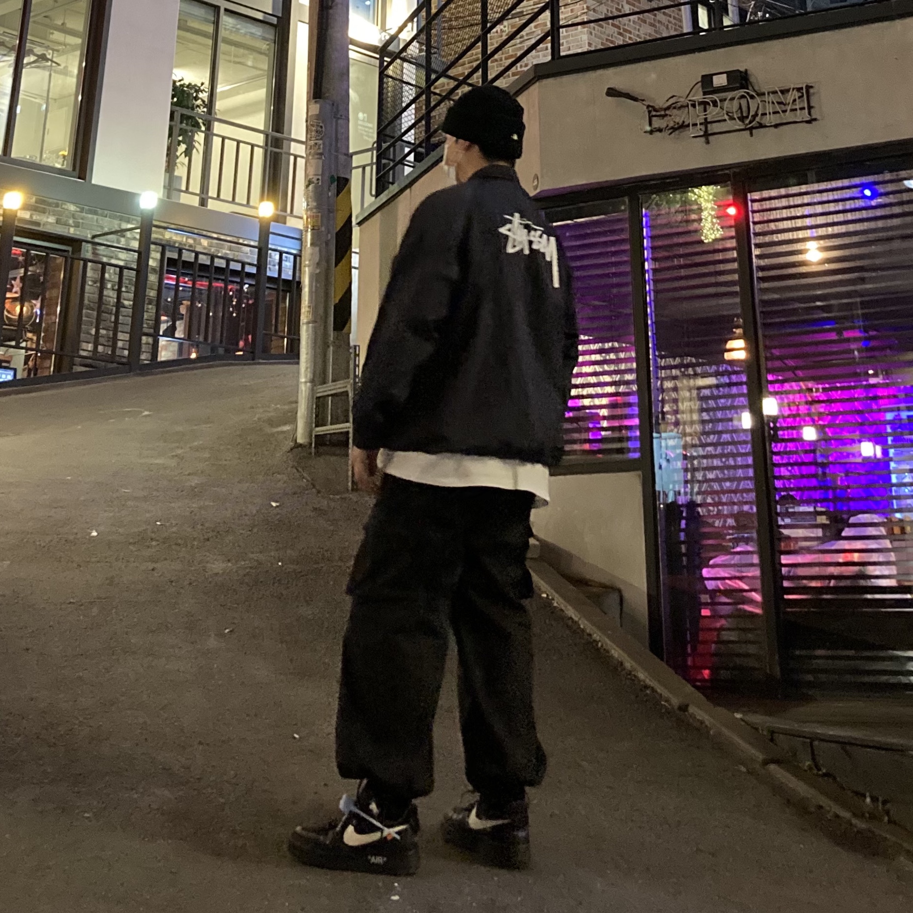 Nike x Off-White Air Force 1 Low Black White, Nike x Stussy Windrunner Jacket Off Noir 착용 스타일