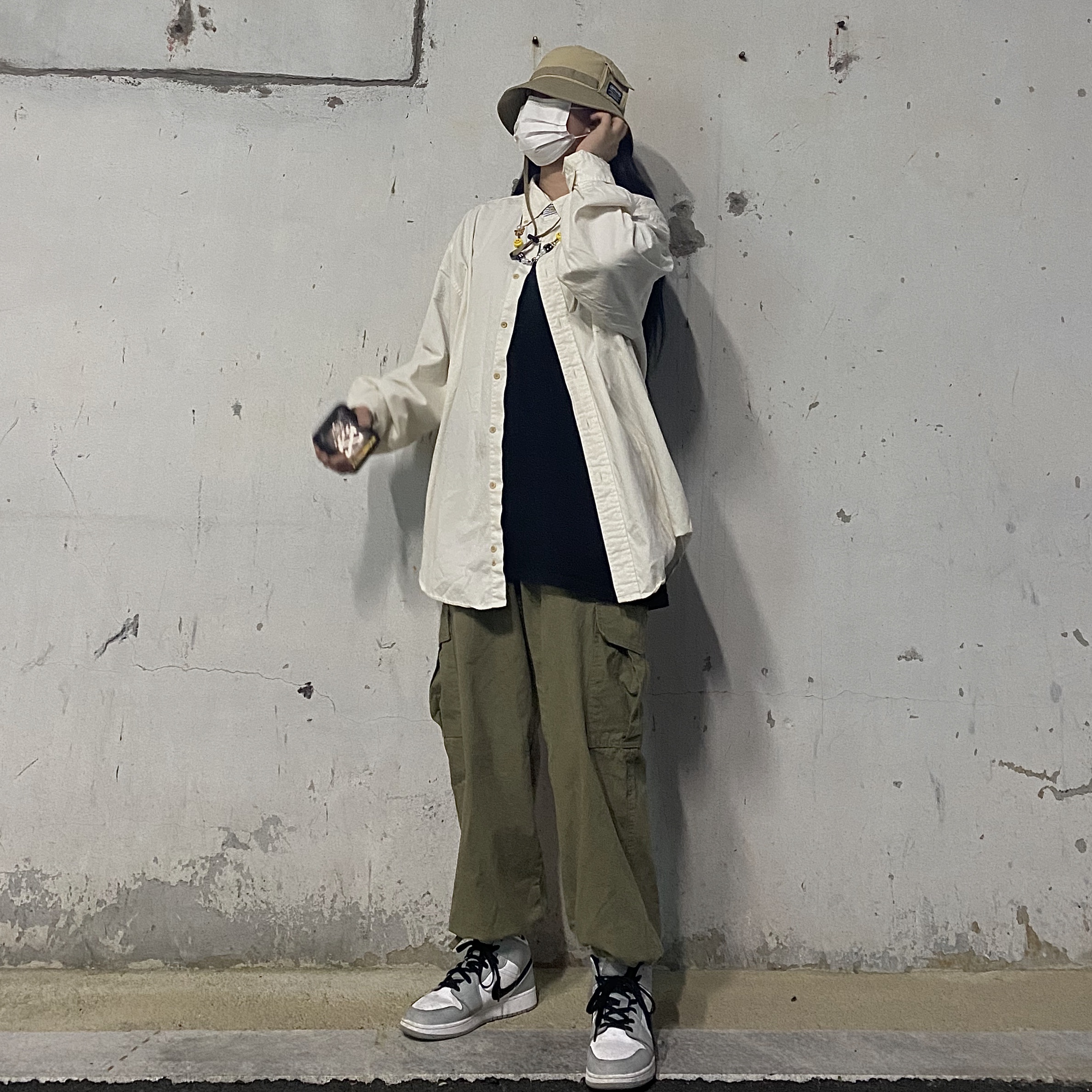 (GS) Jordan 1 Mid Light Smoke Grey 착용 스타일 - 2