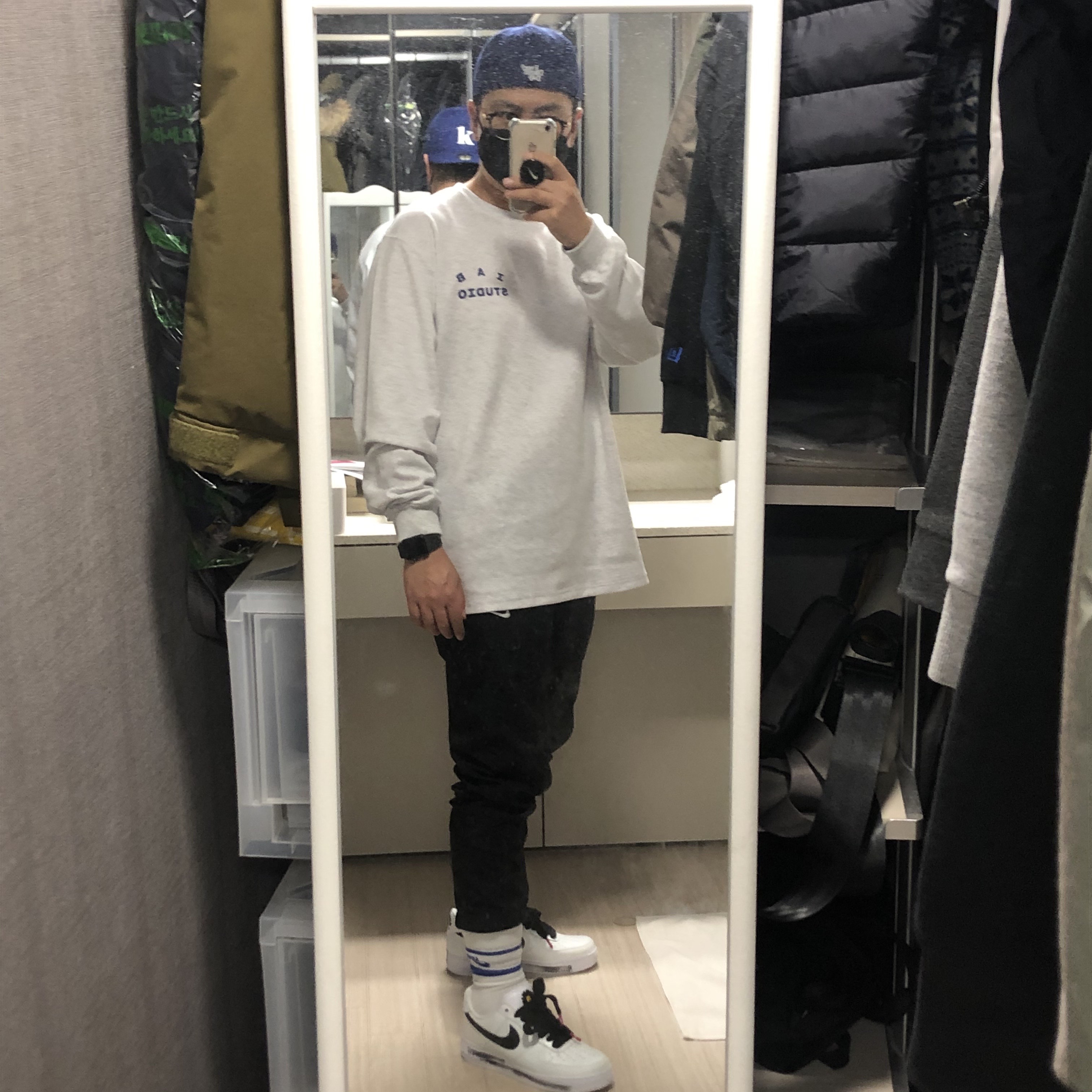 Nike x Peaceminusone Air Force 1 Low Para-Noise 2.0, IAB Studio Long Sleeve Light Gray 착용 스타일