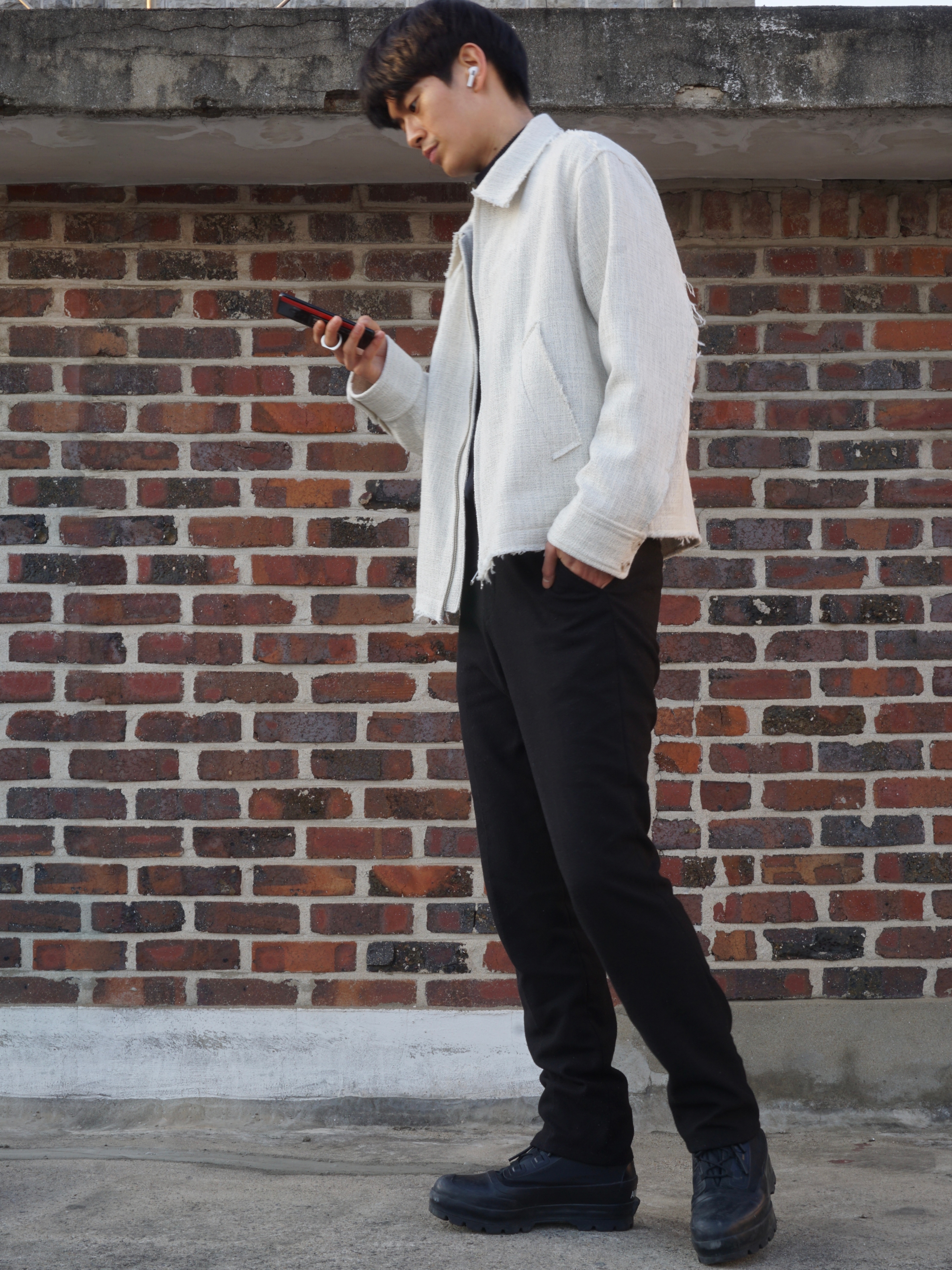 Converse x Ambush Chuck Taylor All Star Duck Boot Black 착용 스타일 - 2