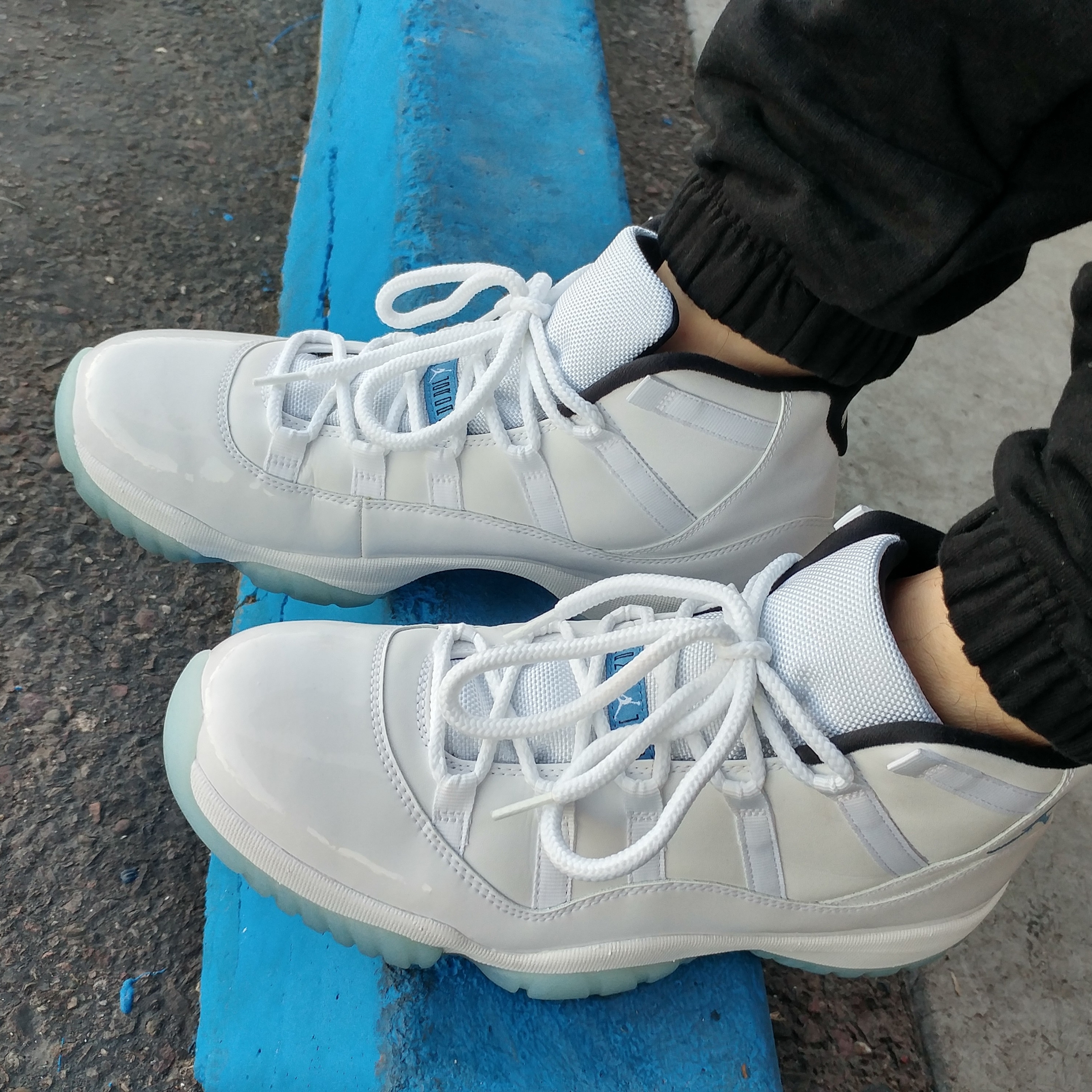 Jordan 11 Retro Concord 2018, Jordan 11 Retro Bred 2019 착용 스타일 - 4