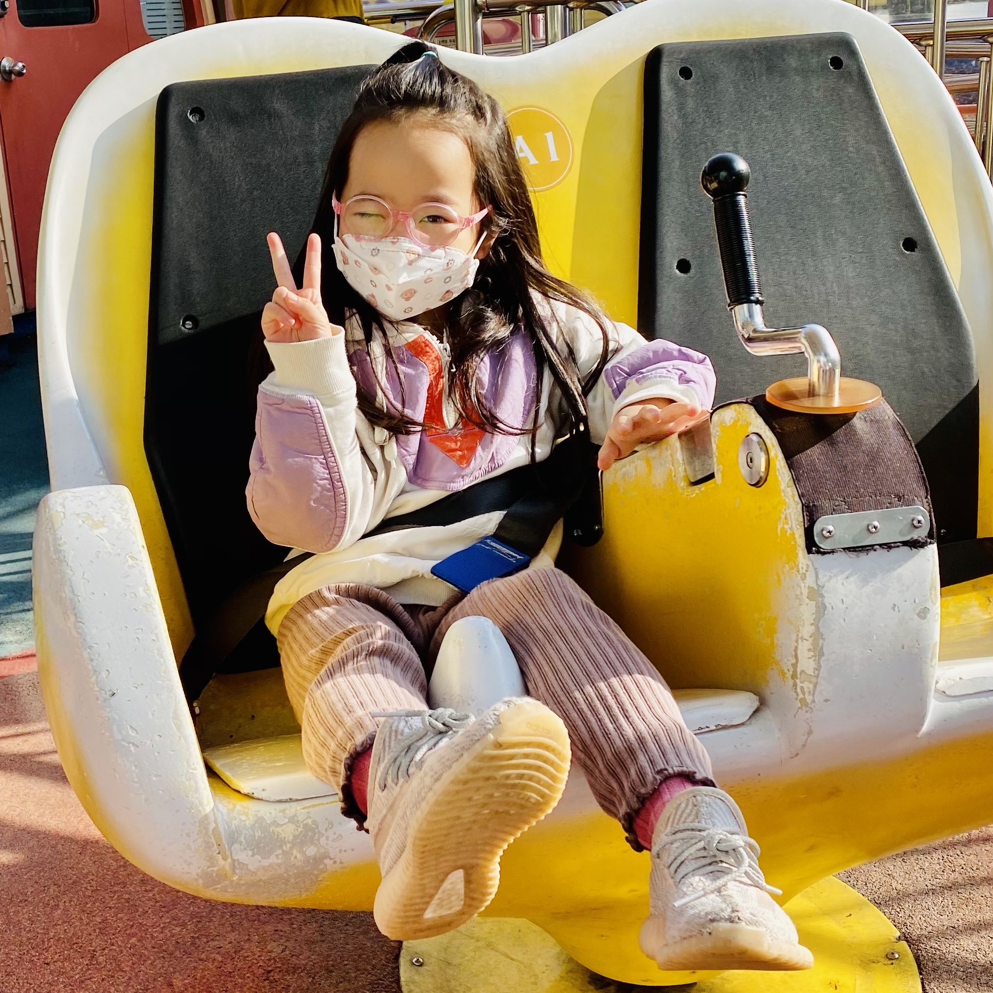 (Kids) Adidas Yeezy Boost 350 V2 Synth 착용 스타일