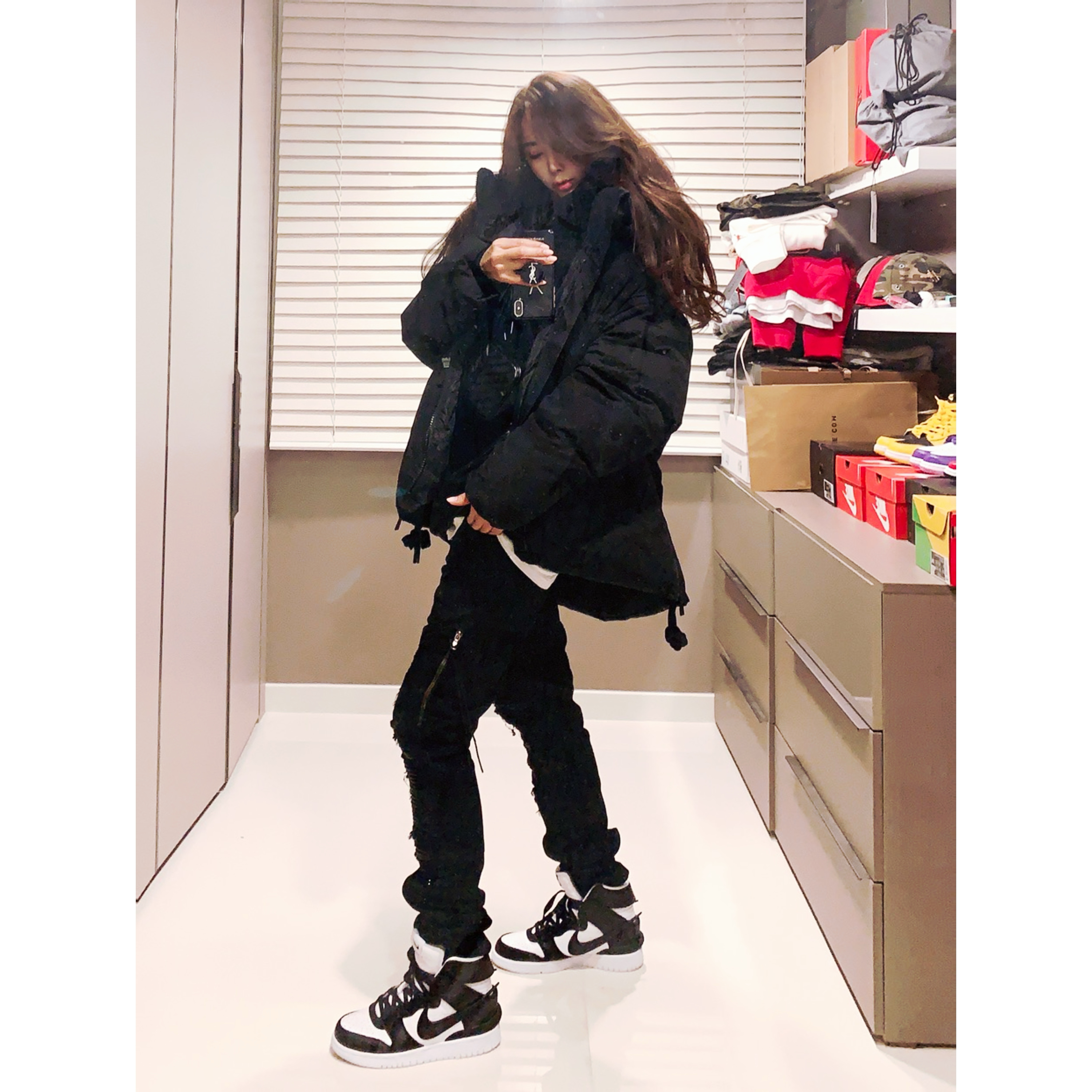 Nike x Ambush Dunk High Black 착용 스타일 - 1