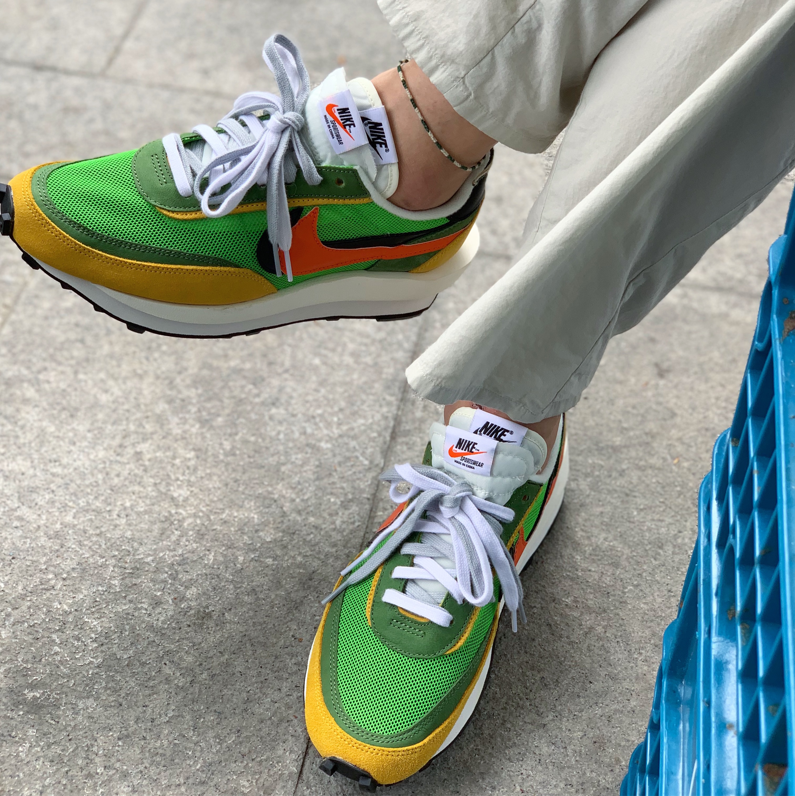 Nike x Sacai LDWaffle Green Multi 착용 스타일