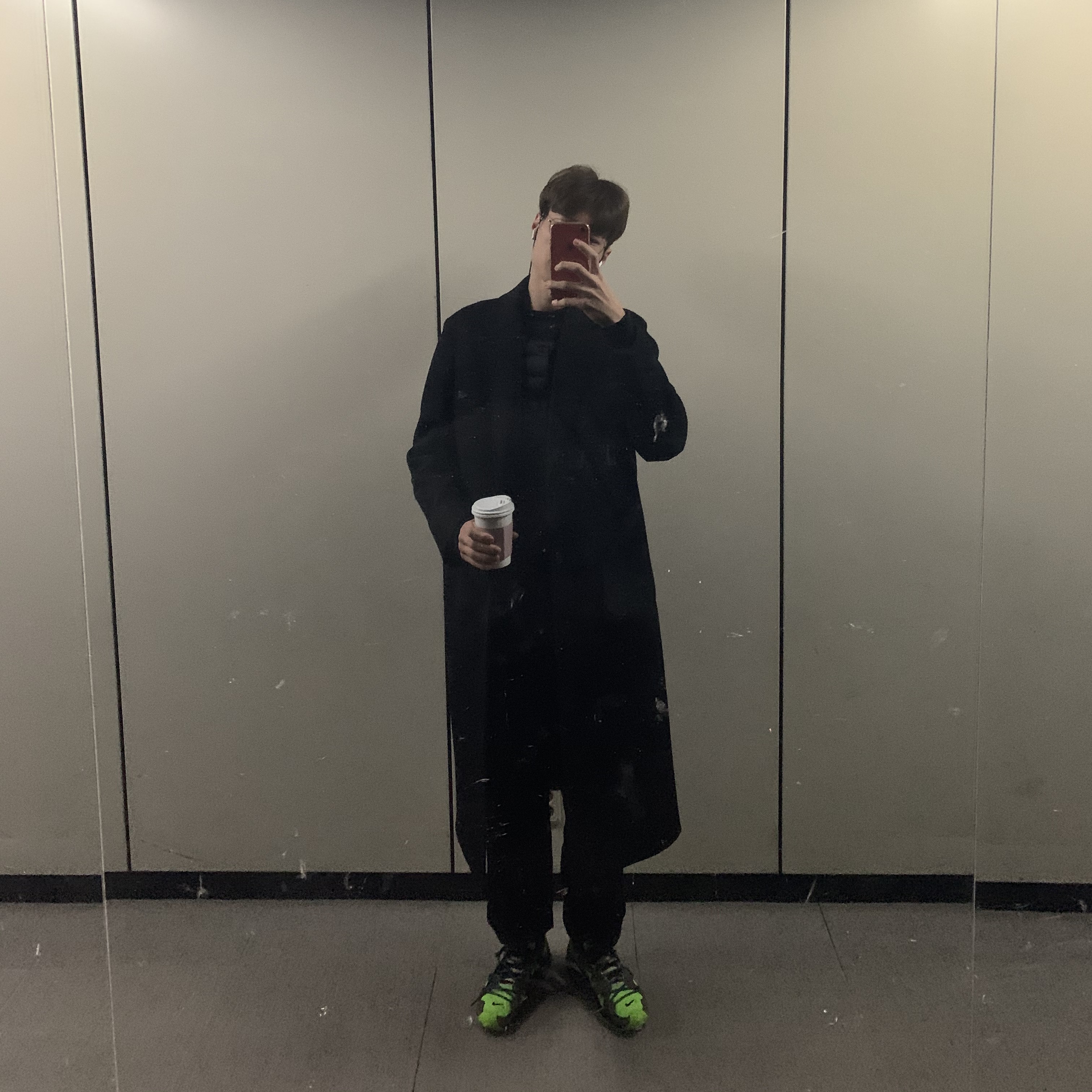 (W) Nike x Off-White Zoom Terra Kiger 5 Electric Green 착용 스타일