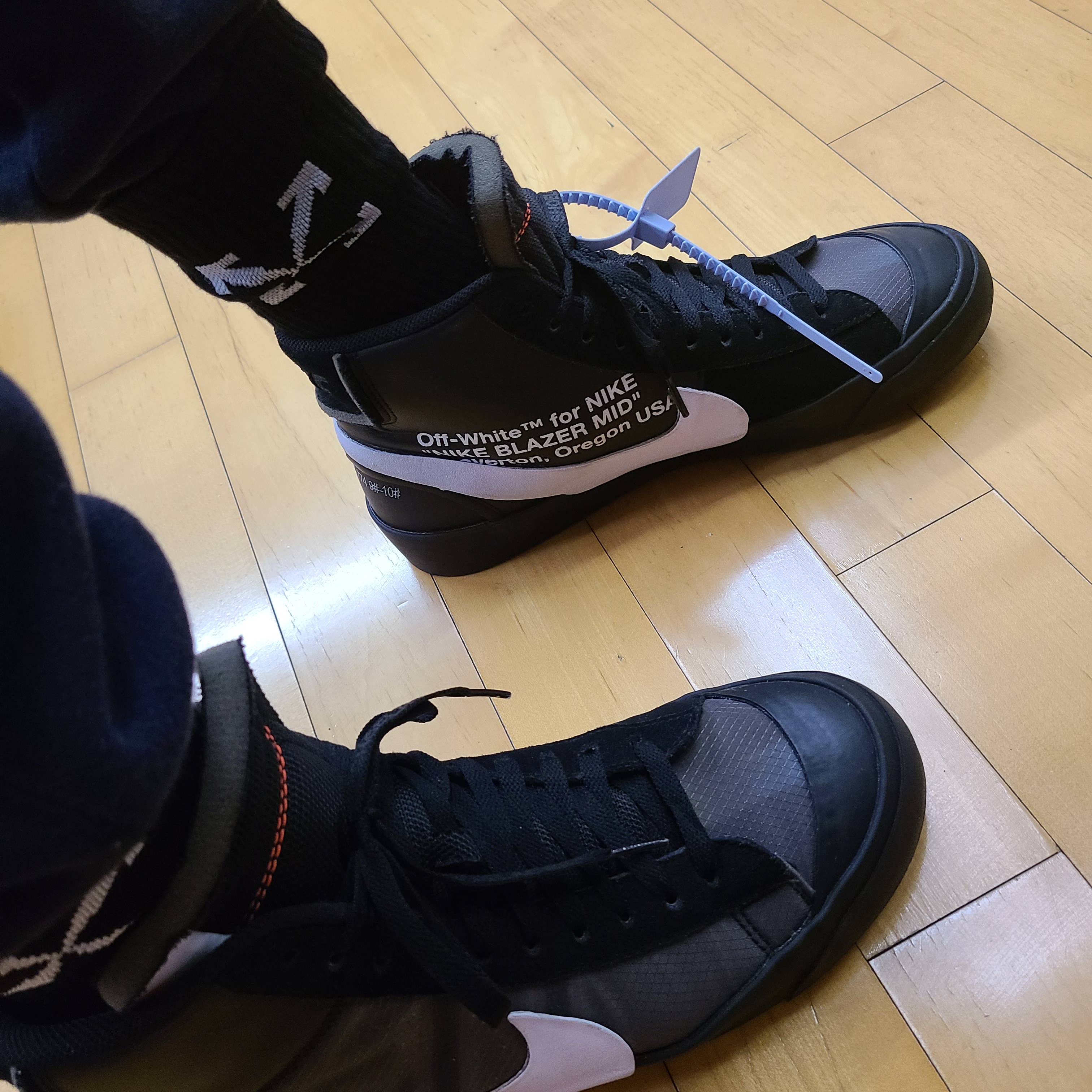 Nike x Off-White Blazer Mid Grim Reaper Black 착용 스타일 - 1