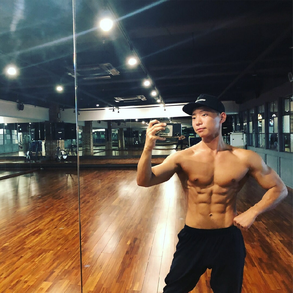 KREAM 프로필 이미지