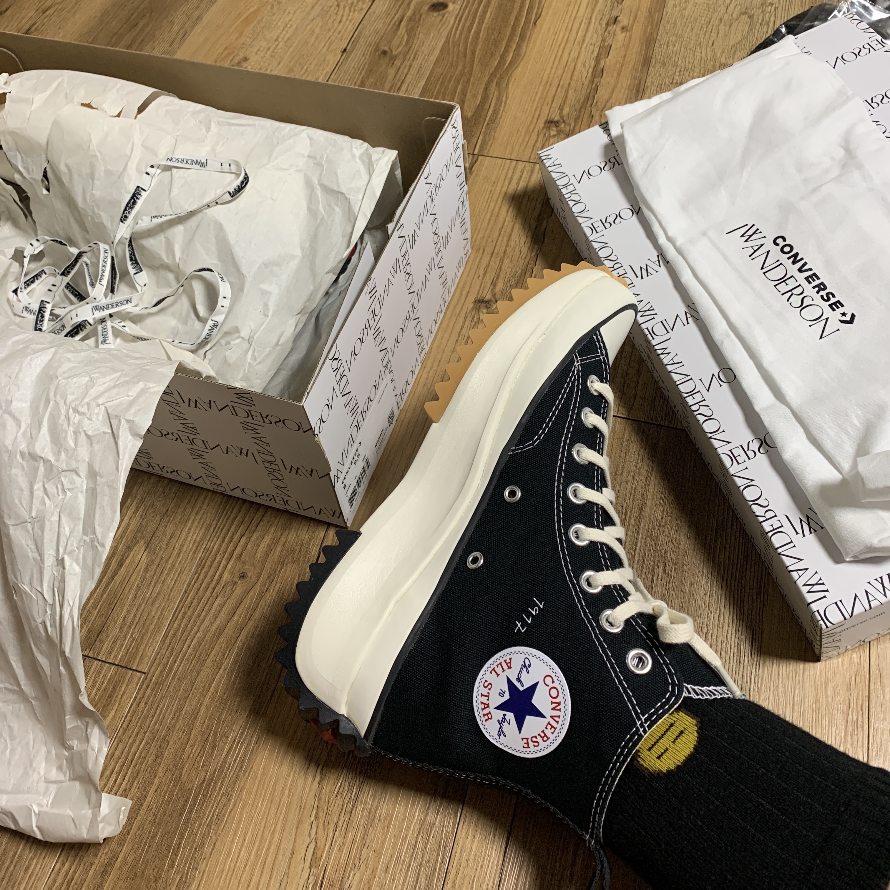 Converse x JW Anderson Run Star Hike Hi Black 착용 스타일